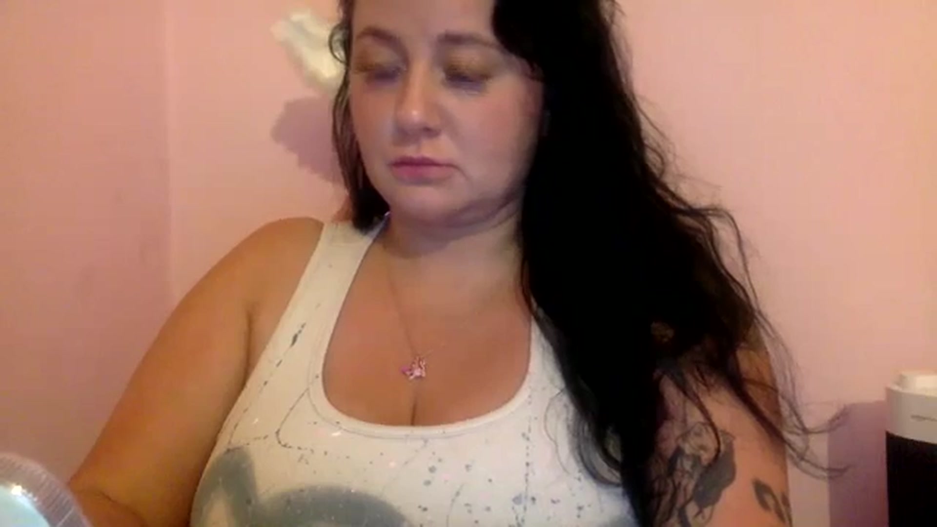 Gallery image thumbnail from Pandabella's myfreecams stream on, 07/21/2024, 01:12 image 7 of 20