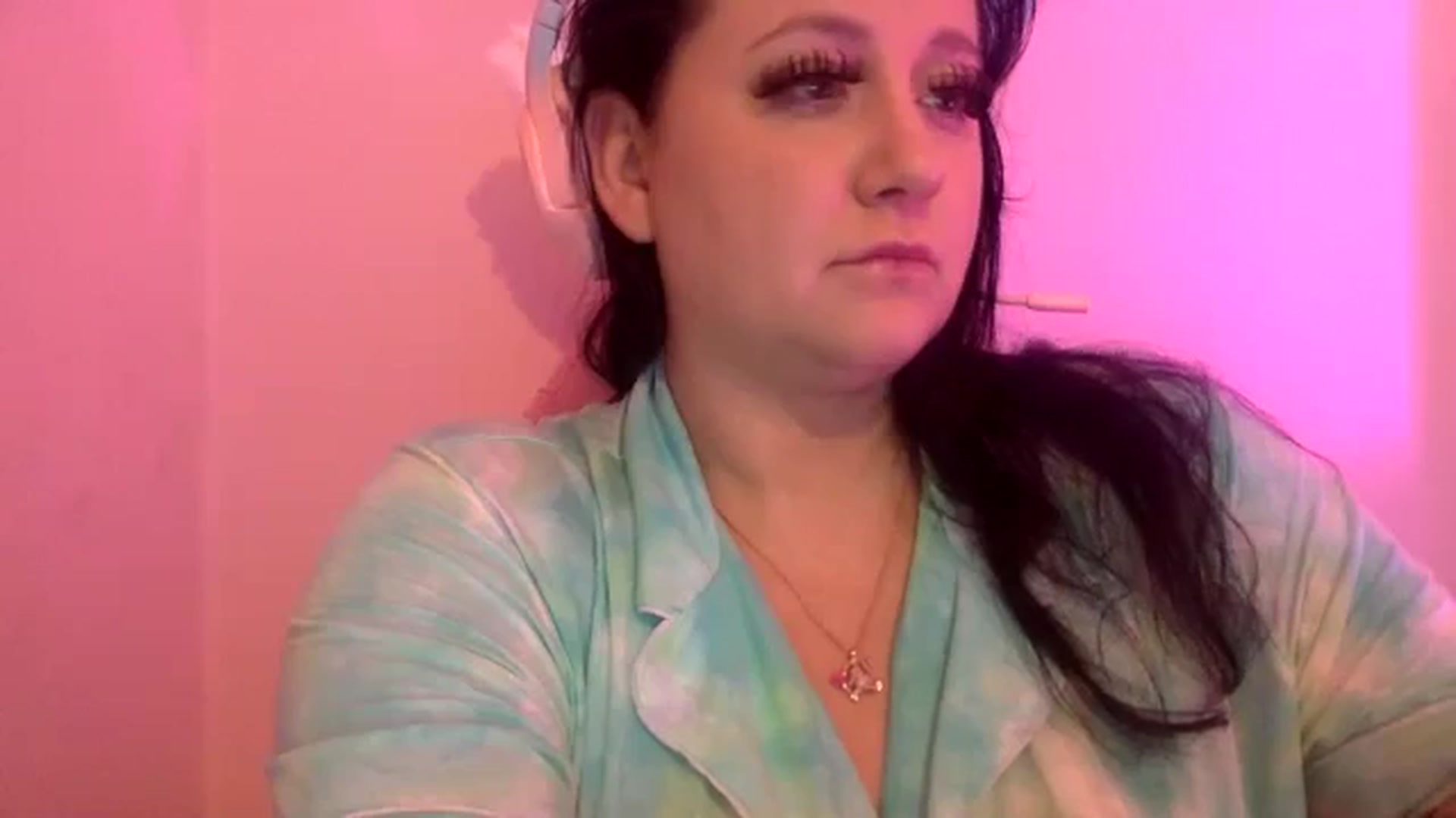 Gallery image thumbnail from Pandabella's myfreecams stream on, 07/27/2024, 23:14 image 17 of 20