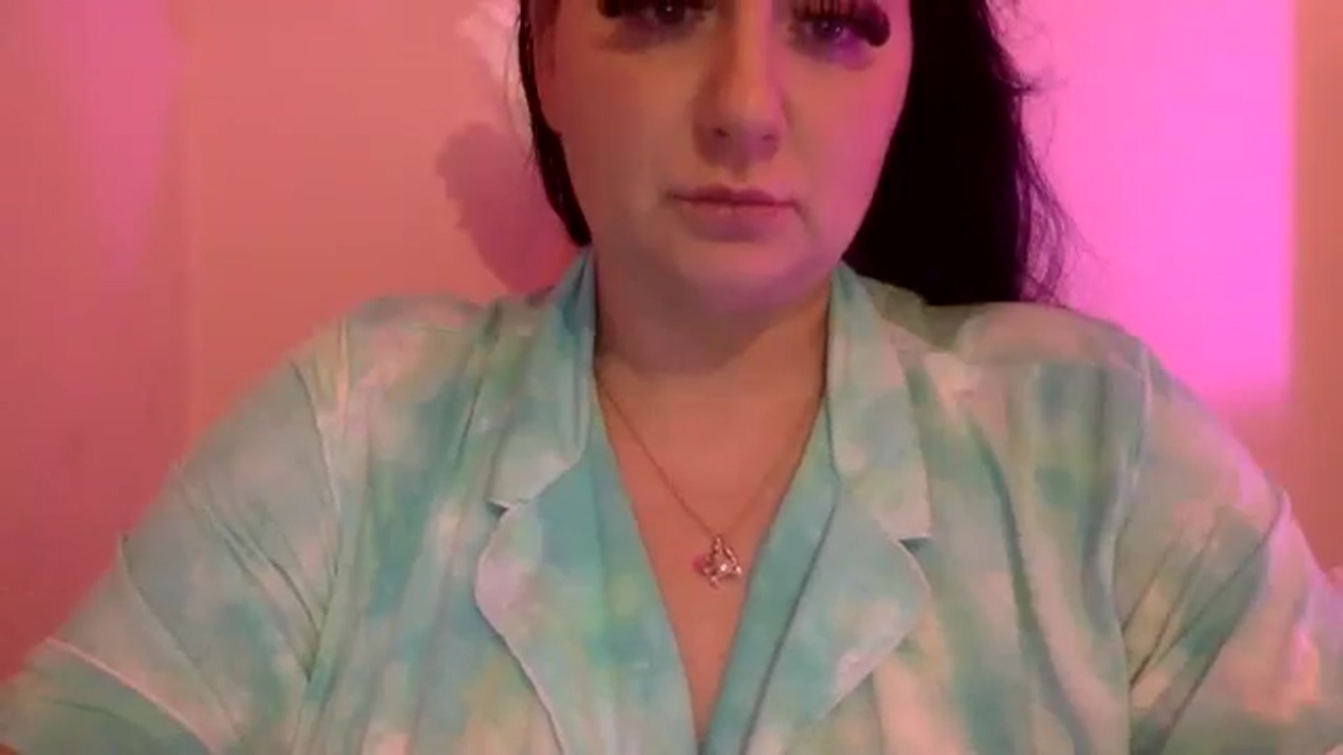 Gallery image thumbnail from Pandabella's myfreecams stream on, 07/27/2024, 23:14 image 18 of 20