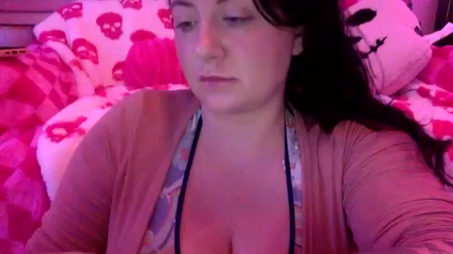 Gallery image thumbnail from Pandabella's myfreecams stream on, 08/08/2024, 02:16 image 5 of 20