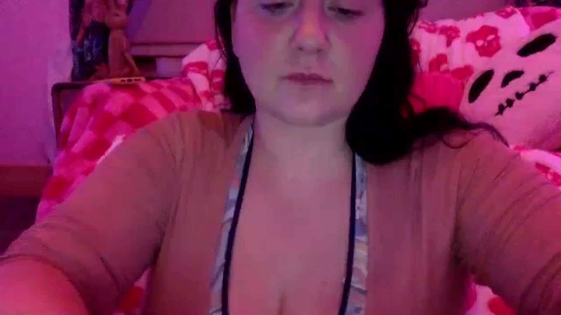 Gallery image thumbnail from Pandabella's myfreecams stream on, 08/08/2024, 02:16 image 2 of 20