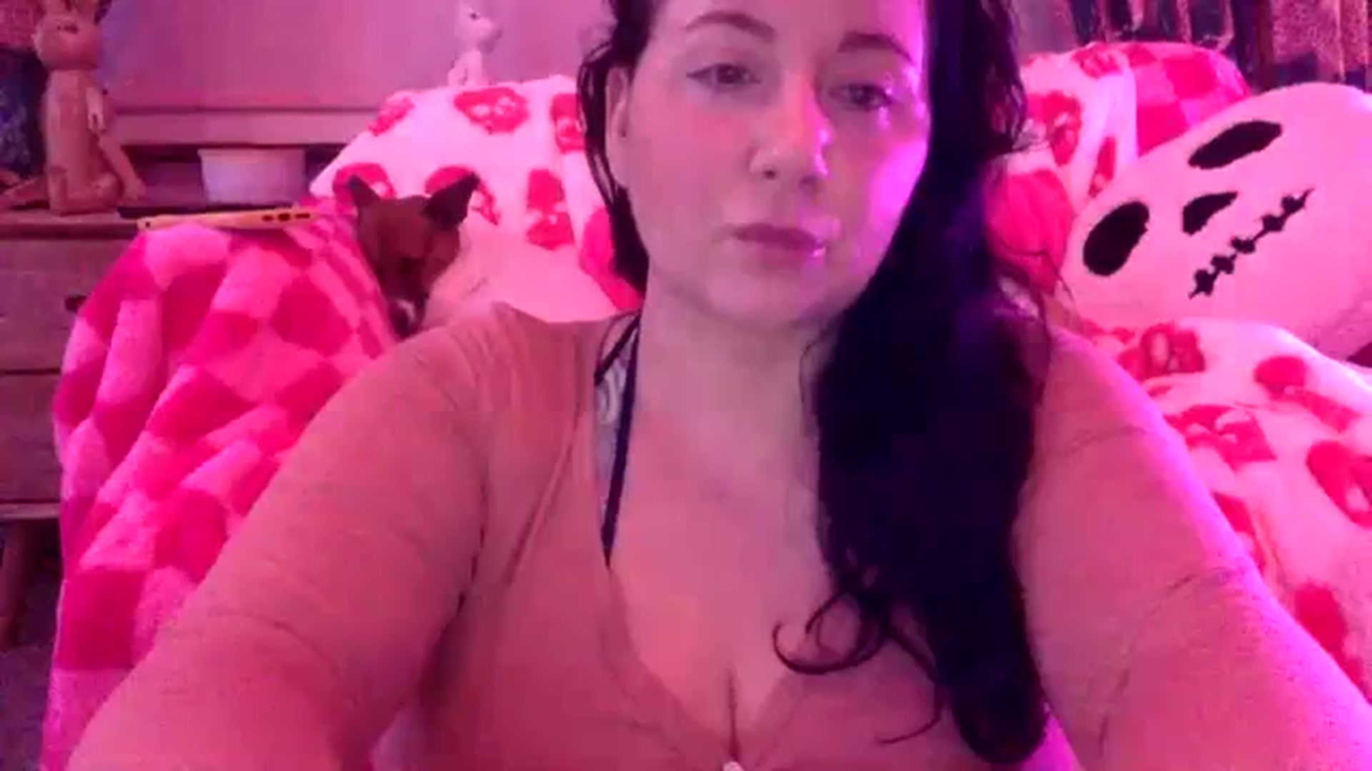 Gallery image thumbnail from Pandabella's myfreecams stream on, 08/08/2024, 02:16 image 11 of 20