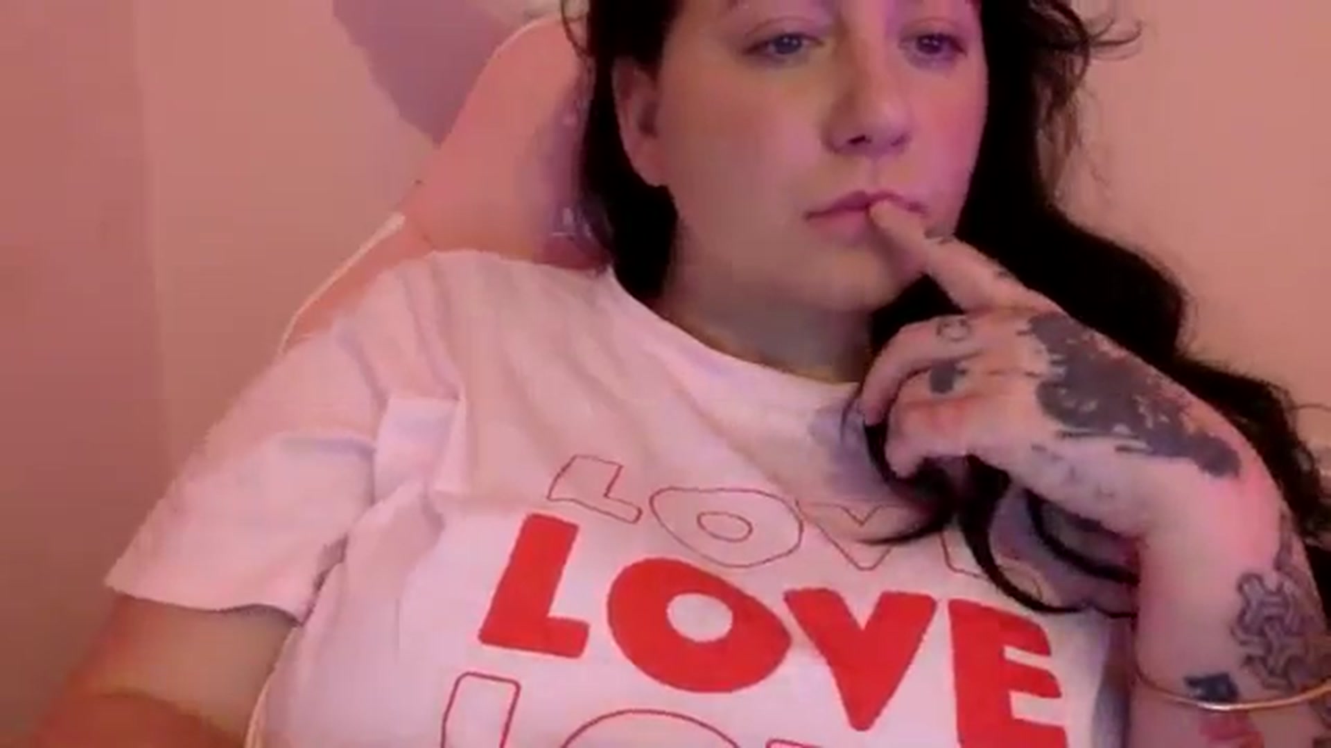 Gallery image thumbnail from Pandabella's myfreecams stream on, 08/10/2024, 01:00 image 12 of 20