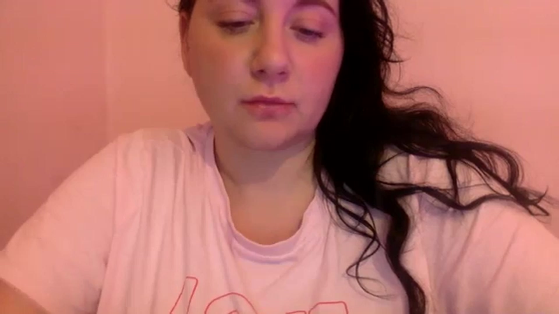 Gallery image thumbnail from Pandabella's myfreecams stream on, 08/10/2024, 01:00 image 19 of 20