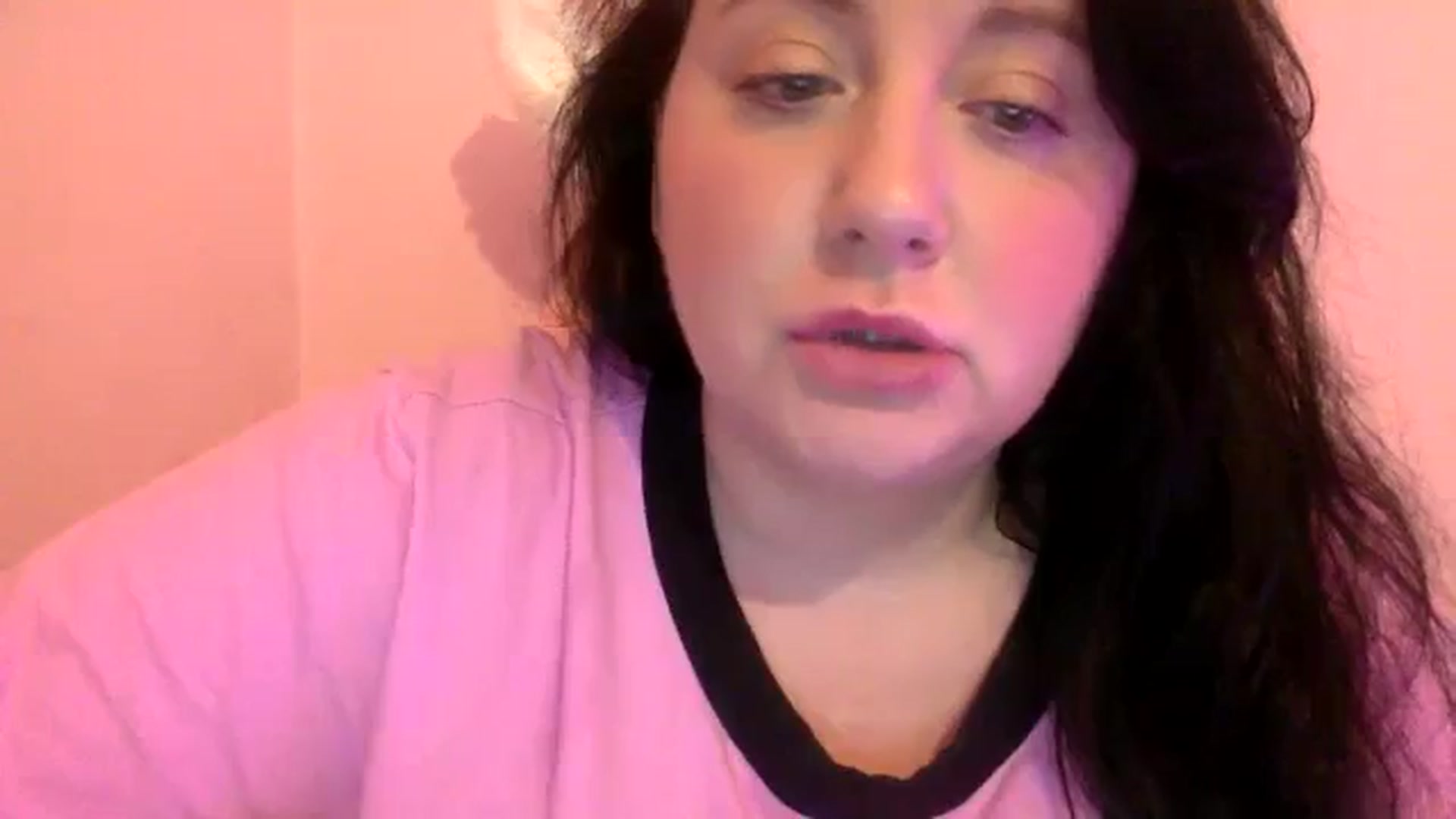 Gallery image thumbnail from Pandabella's myfreecams stream on, 08/12/2024, 23:43 image 14 of 20