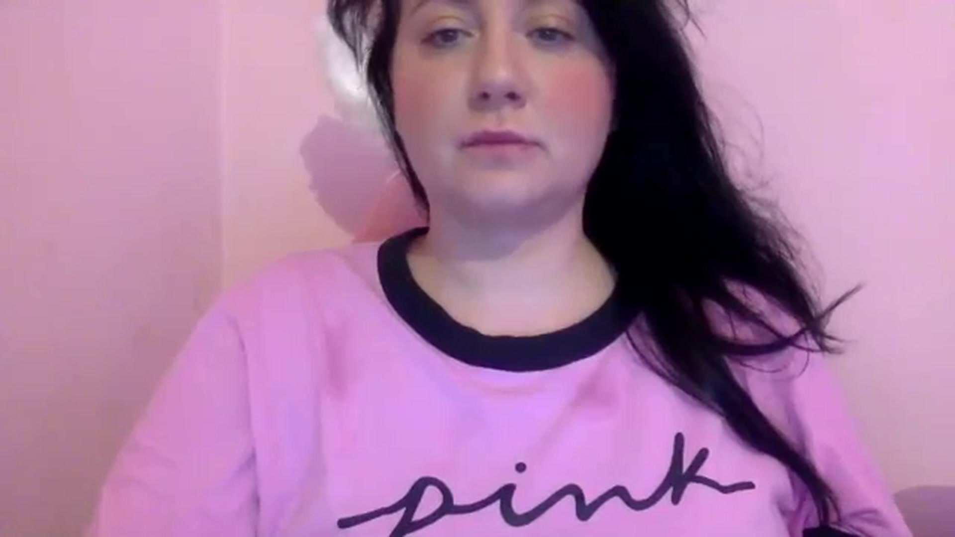 Gallery image thumbnail from Pandabella's myfreecams stream on, 08/12/2024, 23:43 image 6 of 20