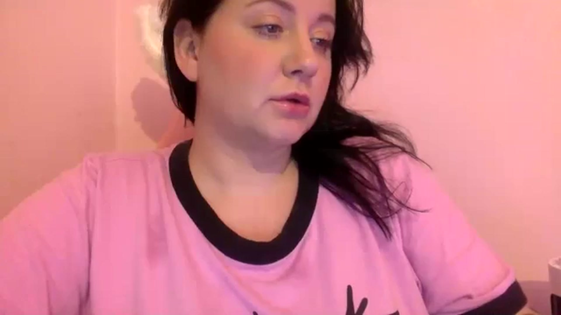 Gallery image thumbnail from Pandabella's myfreecams stream on, 08/12/2024, 23:43 image 10 of 20