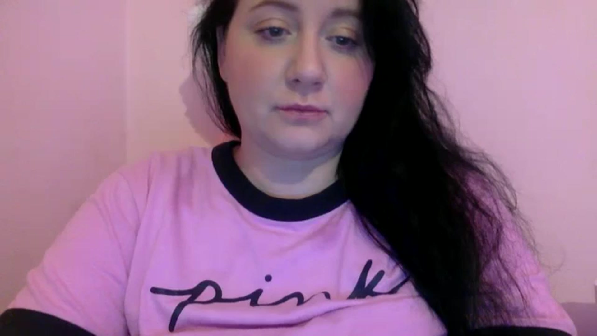 Gallery image thumbnail from Pandabella's myfreecams stream on, 08/12/2024, 23:43 image 3 of 20