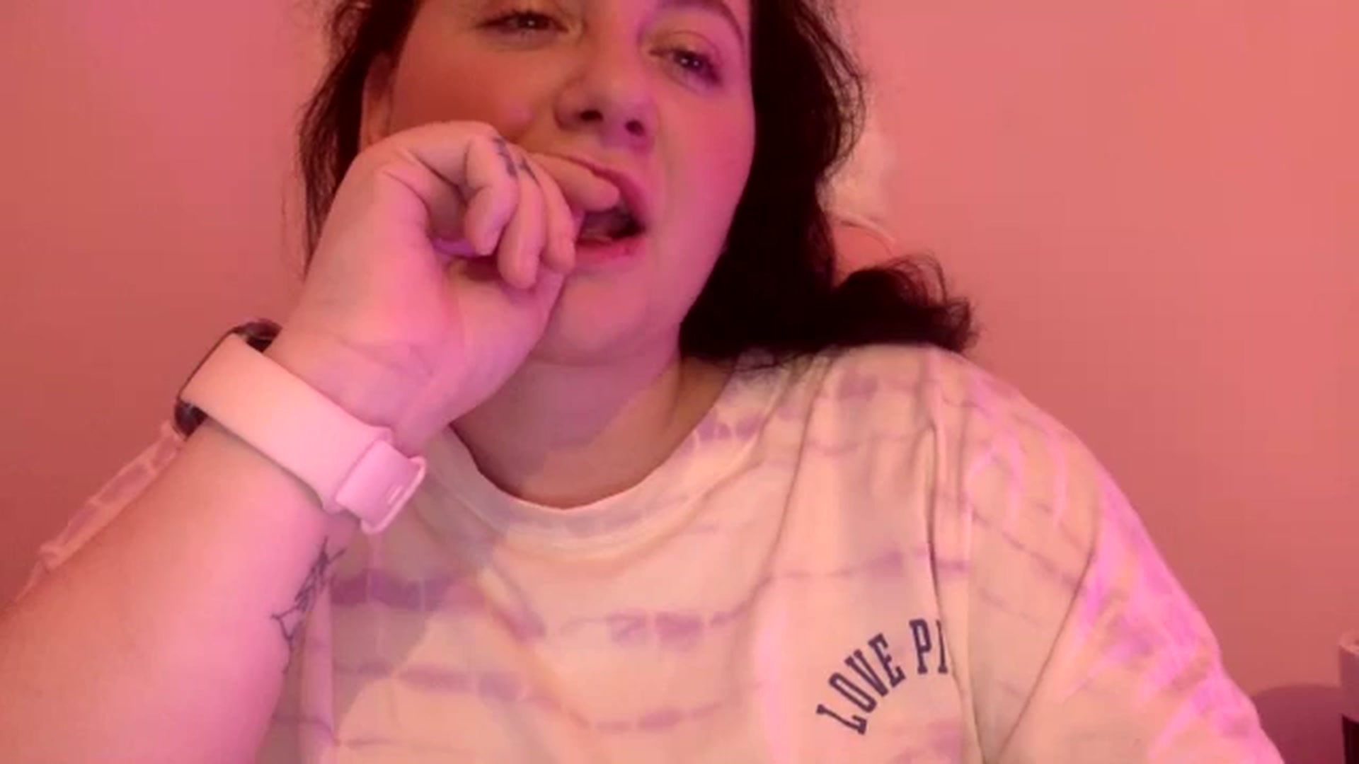 Gallery image thumbnail from Pandabella's myfreecams stream on, 08/14/2024, 24:59 image 2 of 20
