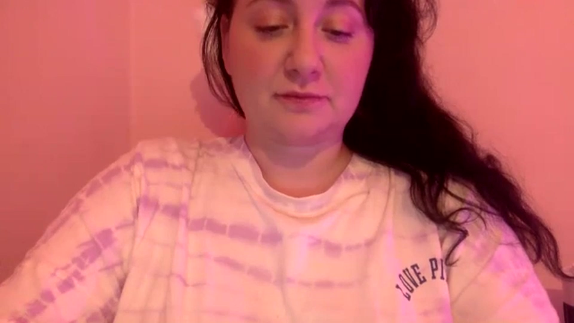 Gallery image thumbnail from Pandabella's myfreecams stream on, 08/14/2024, 24:59 image 7 of 20