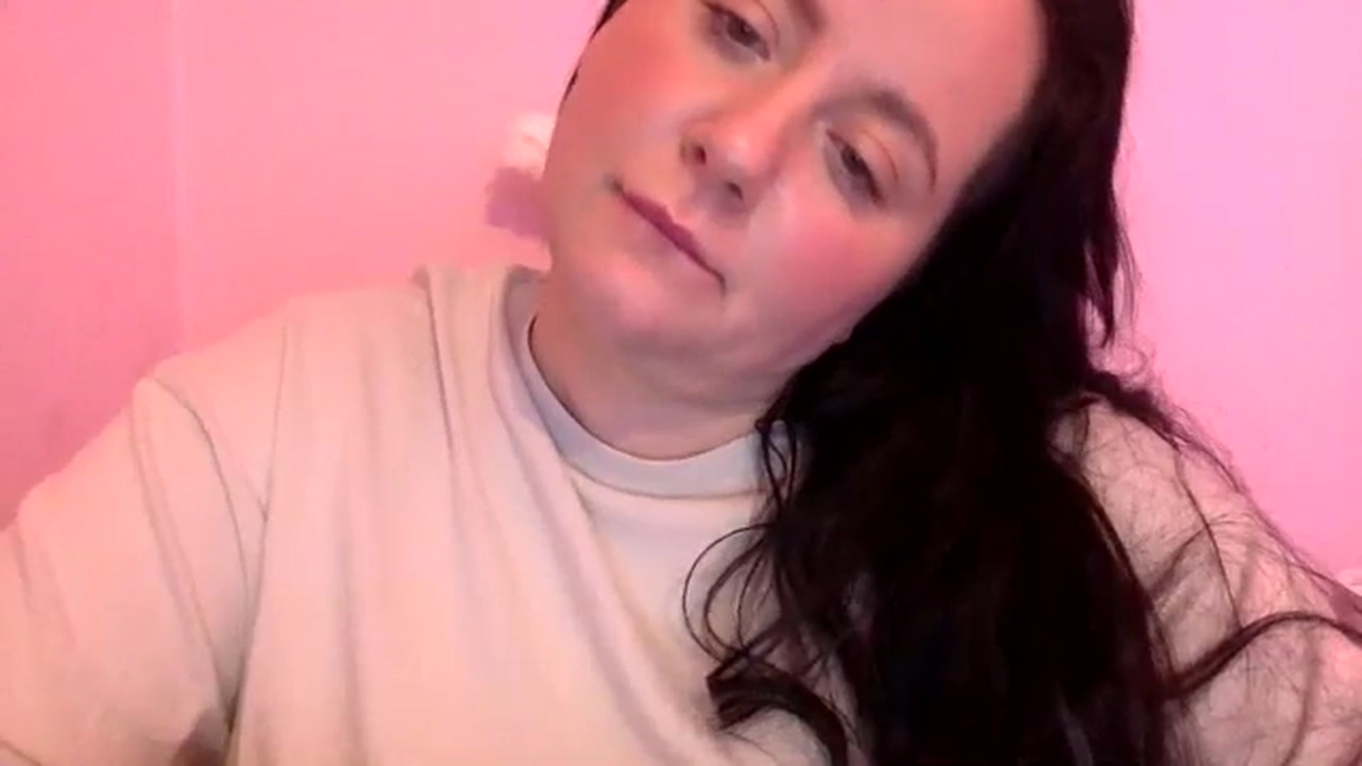 Gallery image thumbnail from Pandabella's myfreecams stream on, 08/17/2024, 22:43 image 3 of 20