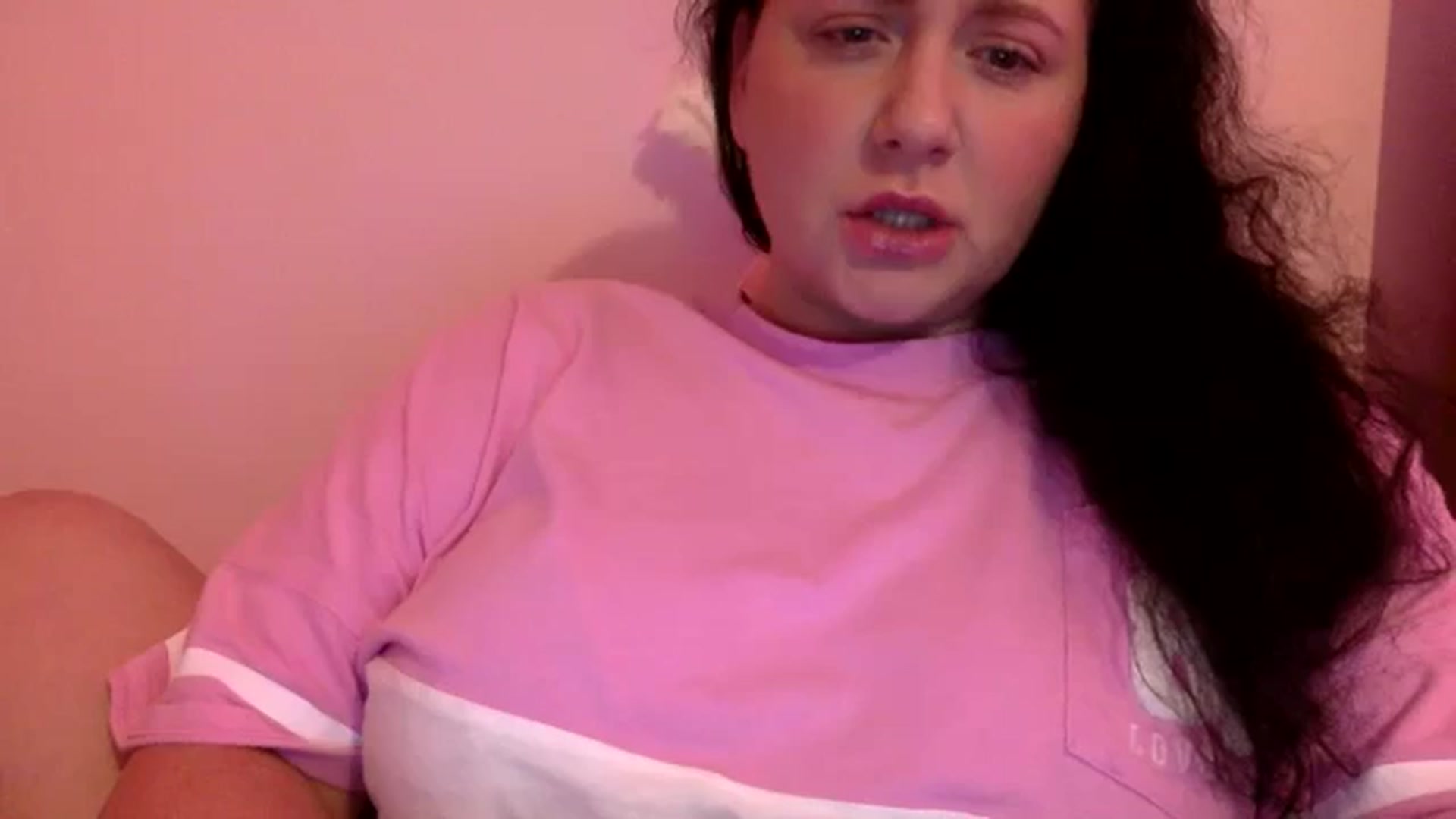 Gallery image thumbnail from Pandabella's myfreecams stream on, 08/22/2024, 24:31 image 10 of 20