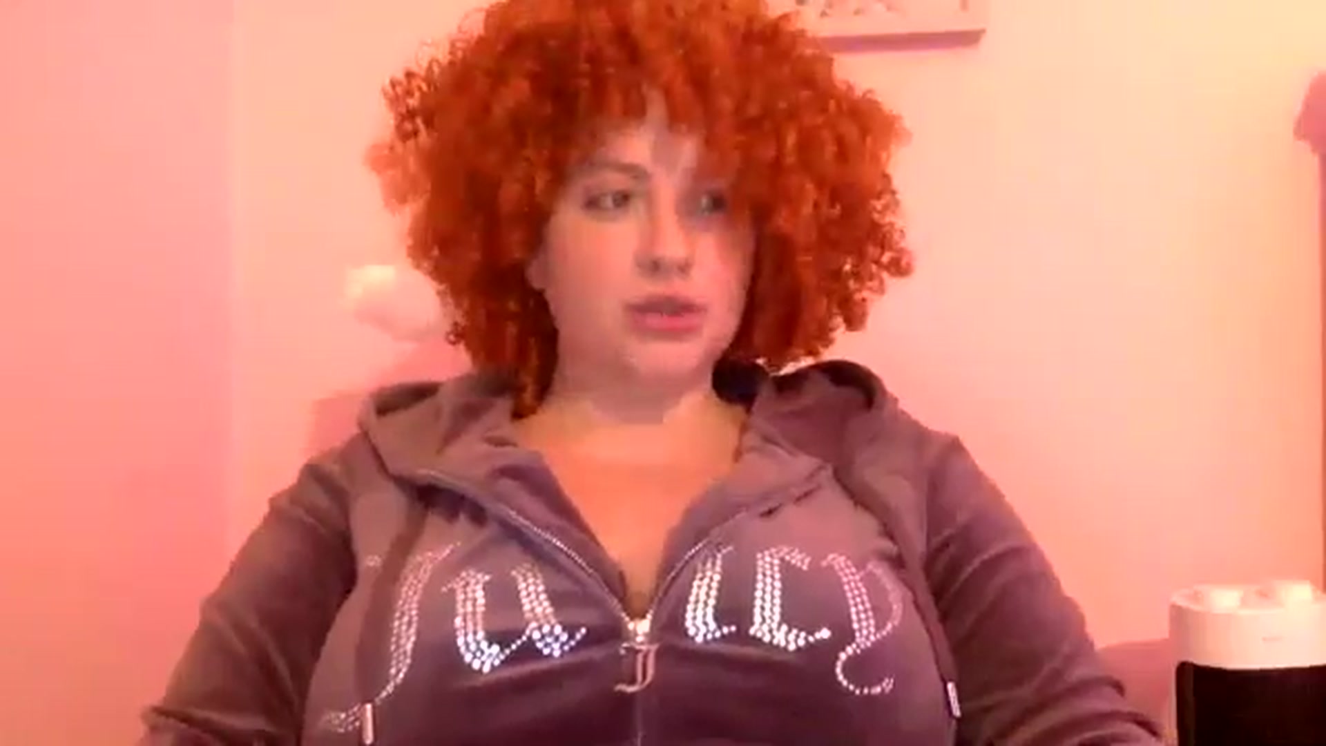 Gallery image thumbnail from Pandabella's myfreecams stream on, 08/26/2024, 17:28 image 9 of 20