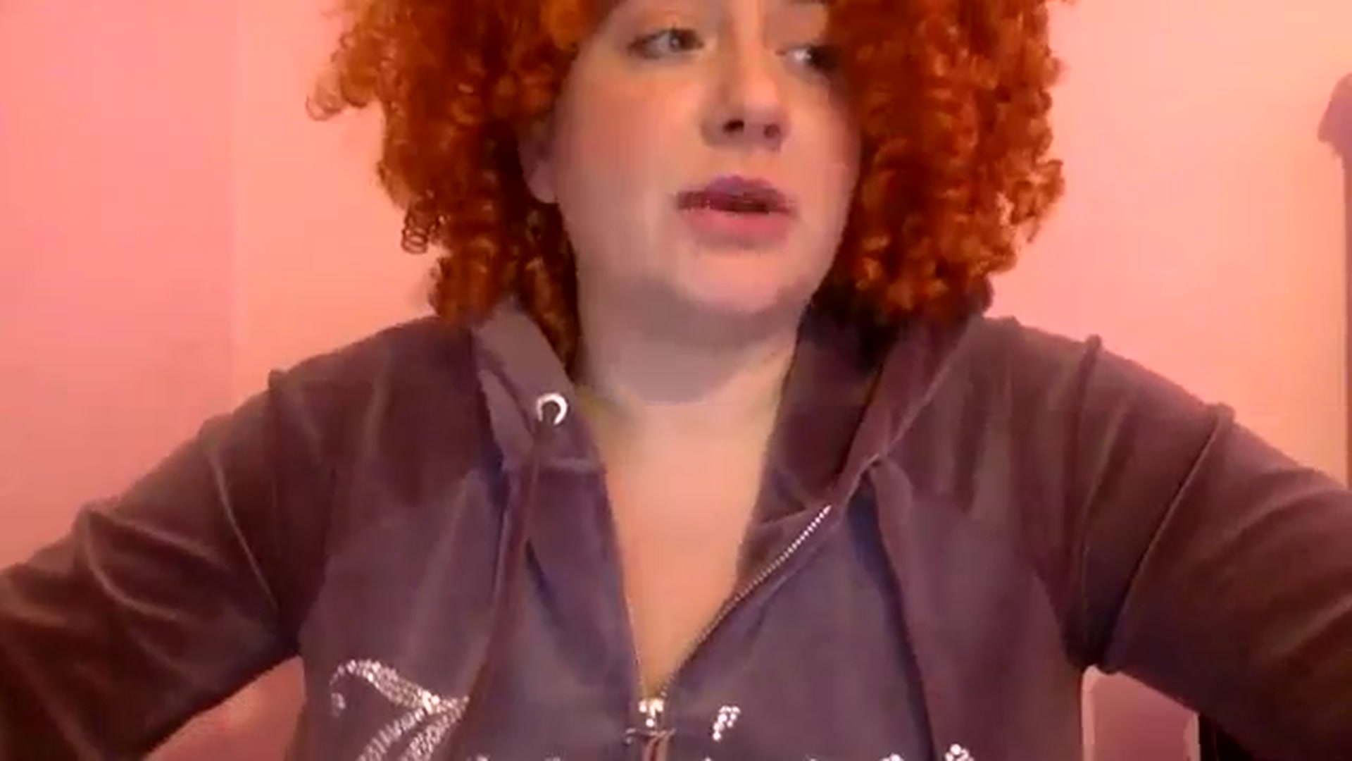Gallery image thumbnail from Pandabella's myfreecams stream on, 08/26/2024, 17:28 image 13 of 20