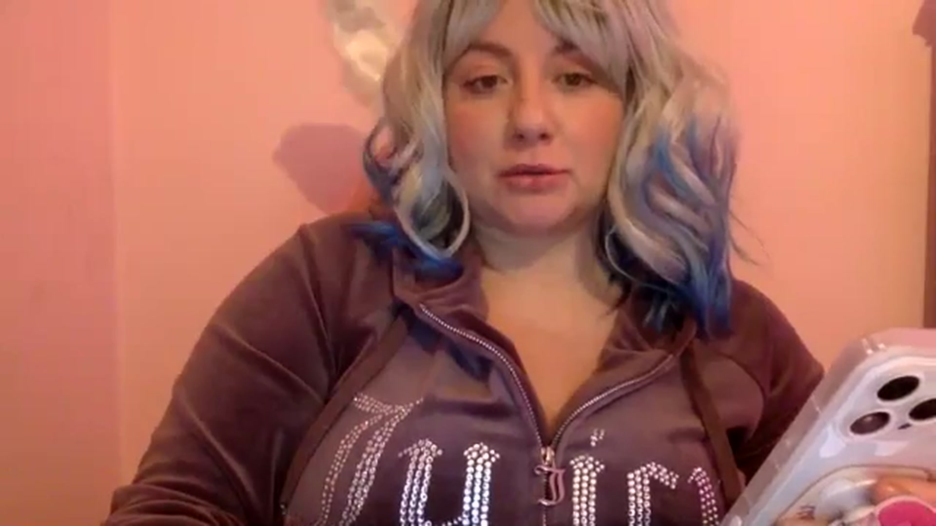 Gallery image thumbnail from Pandabella's myfreecams stream on, 08/26/2024, 18:25 image 10 of 20
