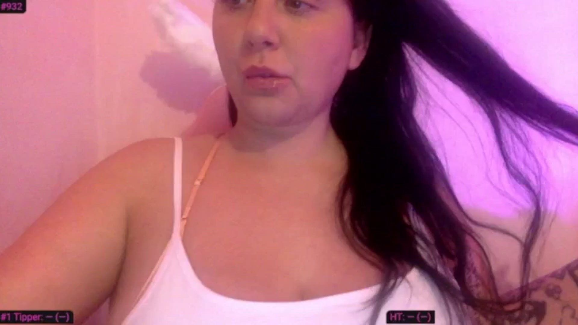 Gallery image thumbnail from Pandabella's myfreecams stream on, 10/23/2024, 01:48 image 4 of 20