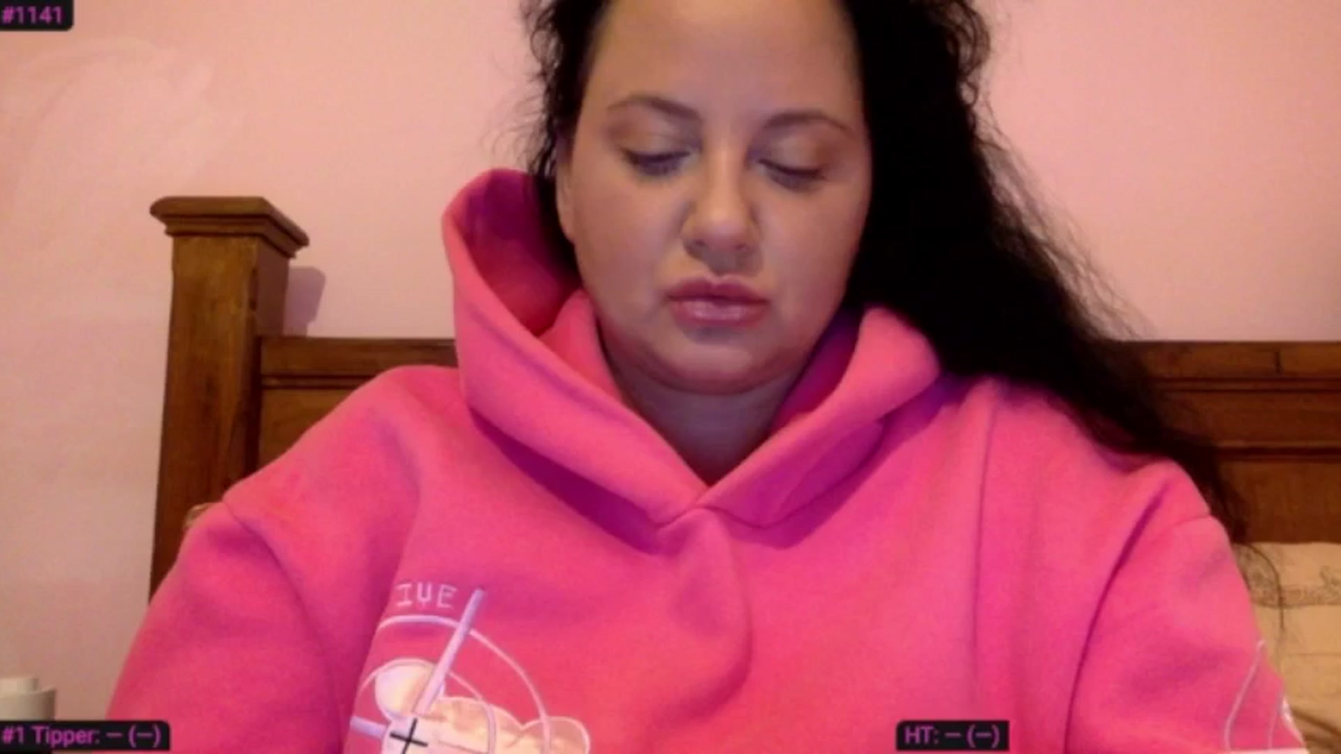 Gallery image thumbnail from Pandabella's myfreecams stream on, 10/27/2024, 20:24 image 1 of 20