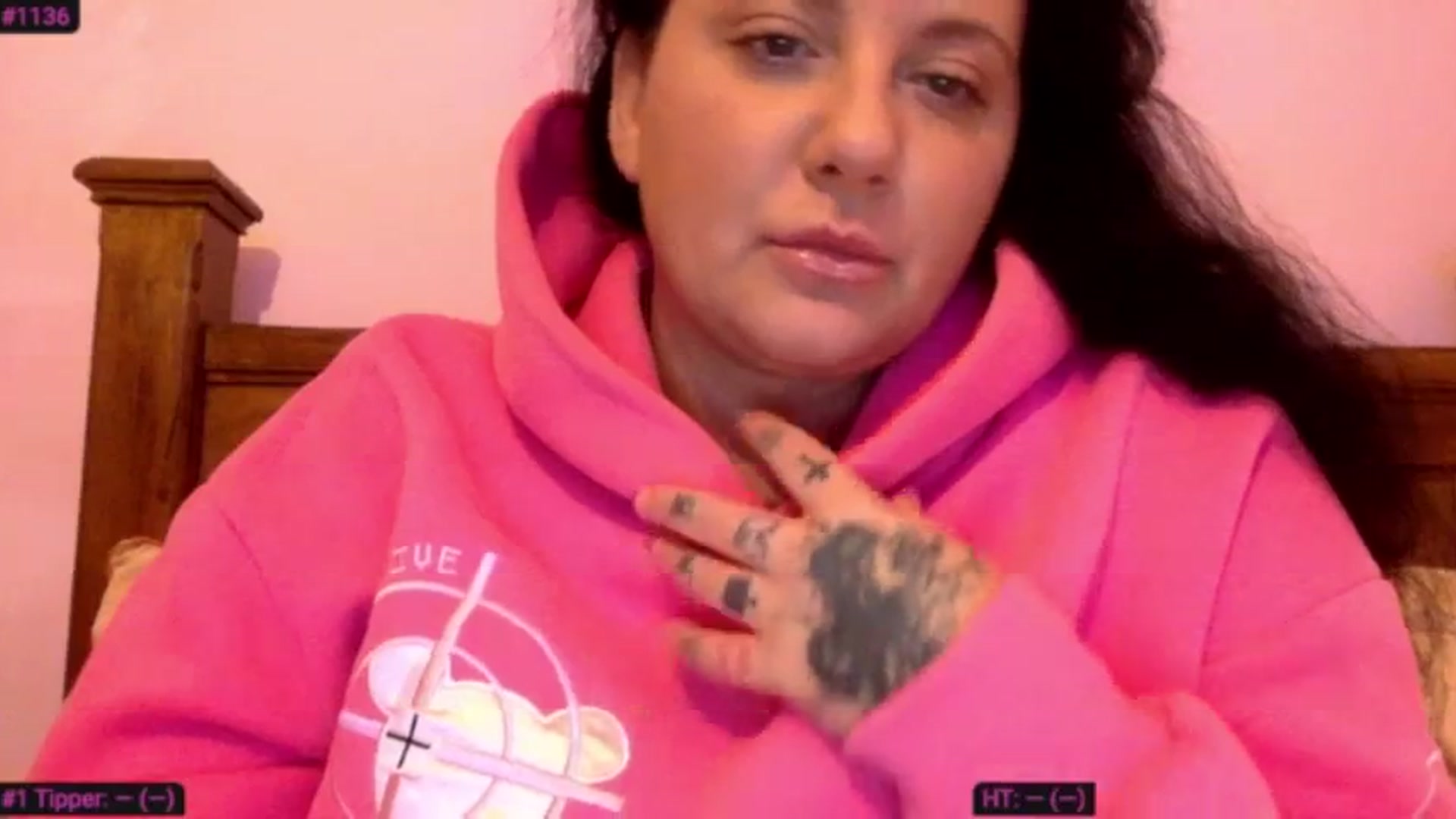 Gallery image thumbnail from Pandabella's myfreecams stream on, 10/27/2024, 21:29 image 3 of 20