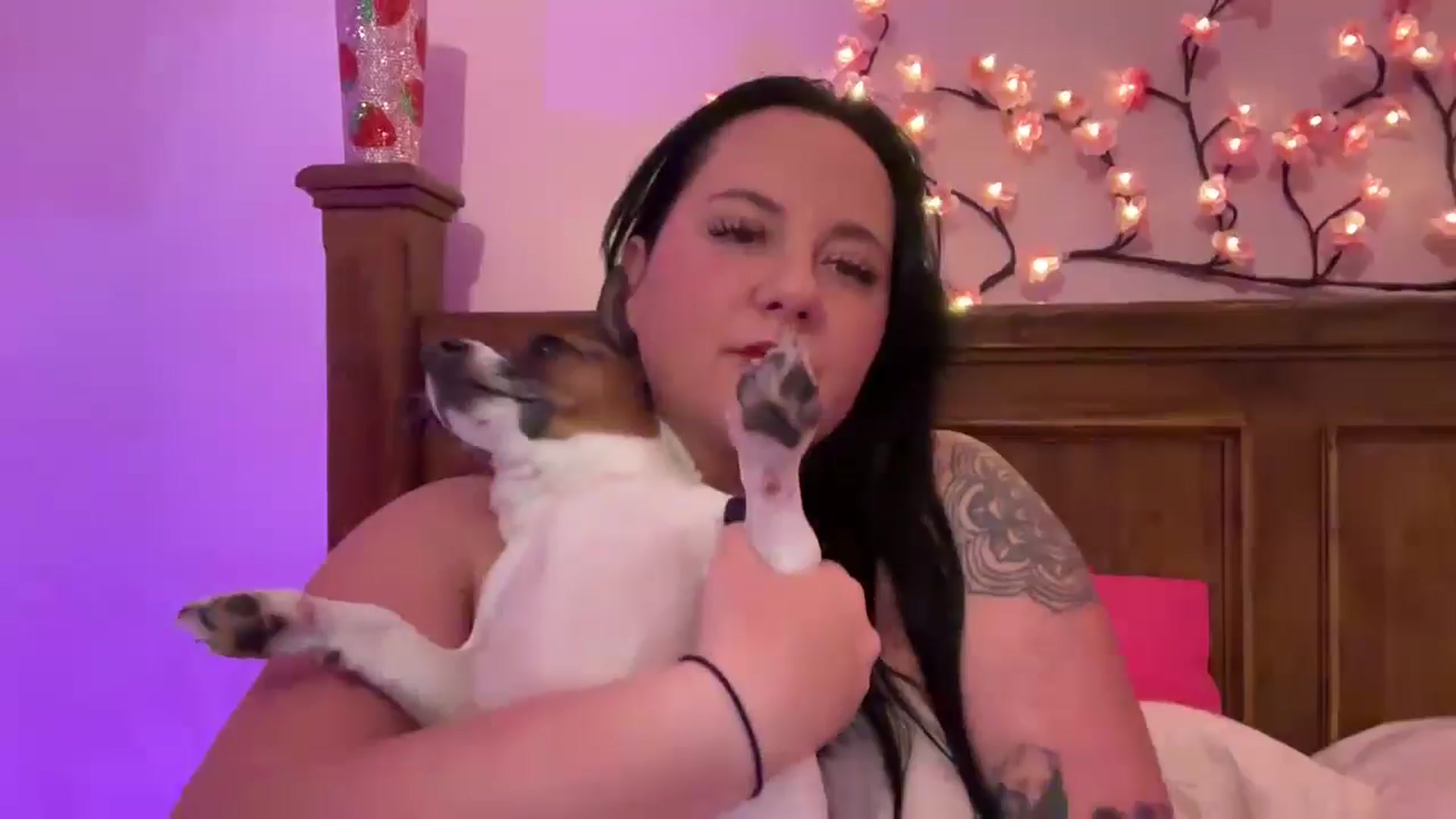 Gallery image thumbnail from Pandabella's myfreecams stream on, 01/15/2025, 23:35 image 13 of 20