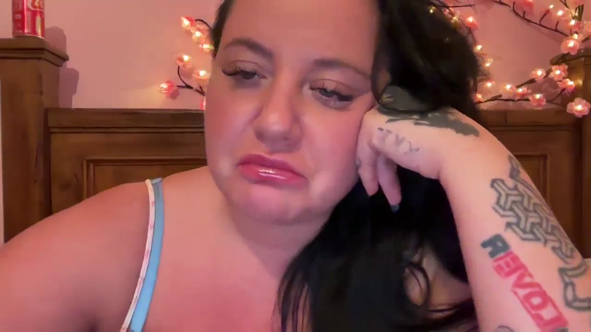 Gallery image thumbnail from Pandabella's myfreecams stream on, 01/21/2025, 24:39 image 17 of 20