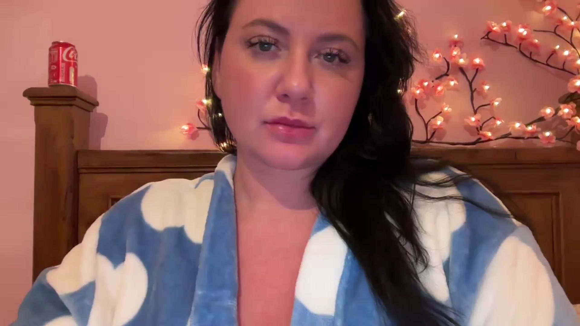 Gallery image thumbnail from Pandabella's myfreecams stream on, 01/21/2025, 02:40 image 4 of 20