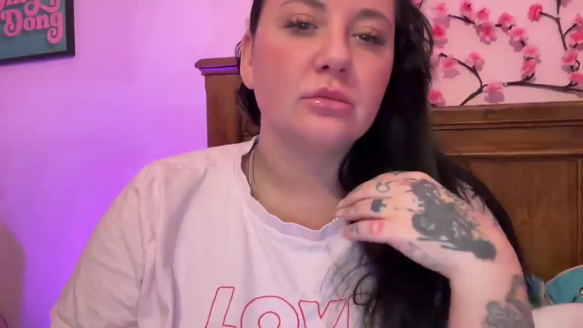 Gallery image thumbnail from Pandabella's myfreecams stream on, 03/01/2025, 23:42 image 1 of 20