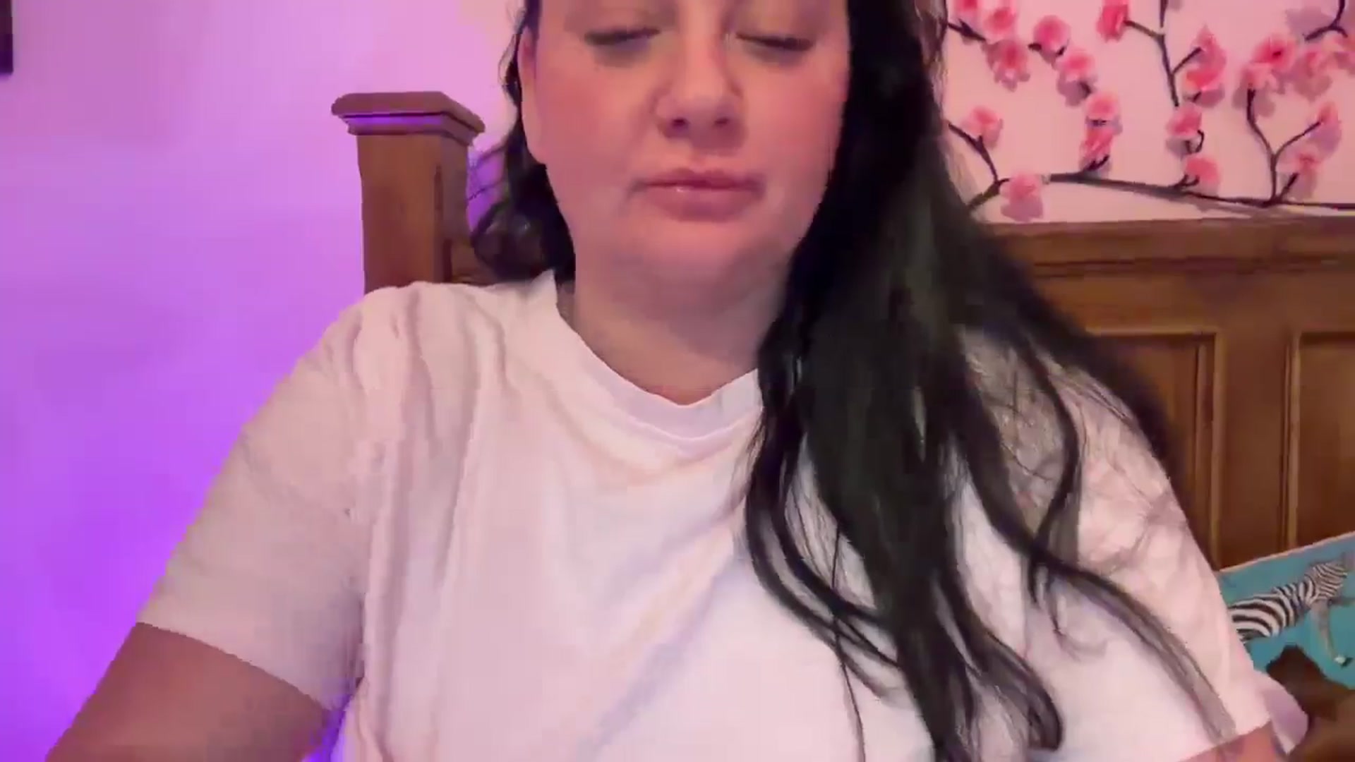 Gallery image thumbnail from Pandabella's myfreecams stream on, 03/01/2025, 23:42 image 4 of 20