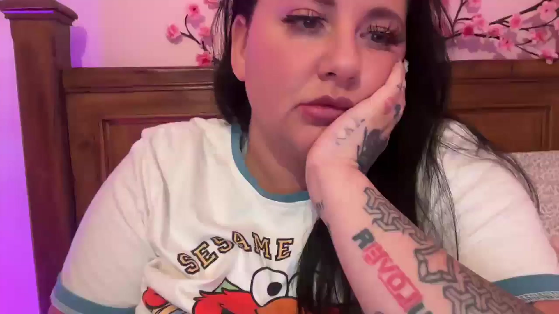 Gallery image thumbnail from Pandabella's myfreecams stream on, 05/05/2025, 22:22 image 5 of 20
