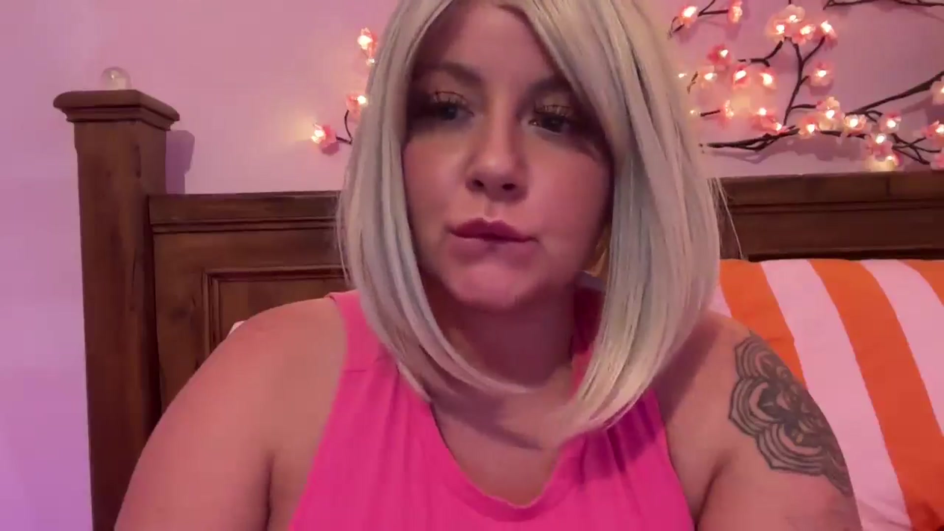 Gallery image thumbnail from Pandabella's myfreecams stream on, 06/02/2025, 24:21 image 14 of 20