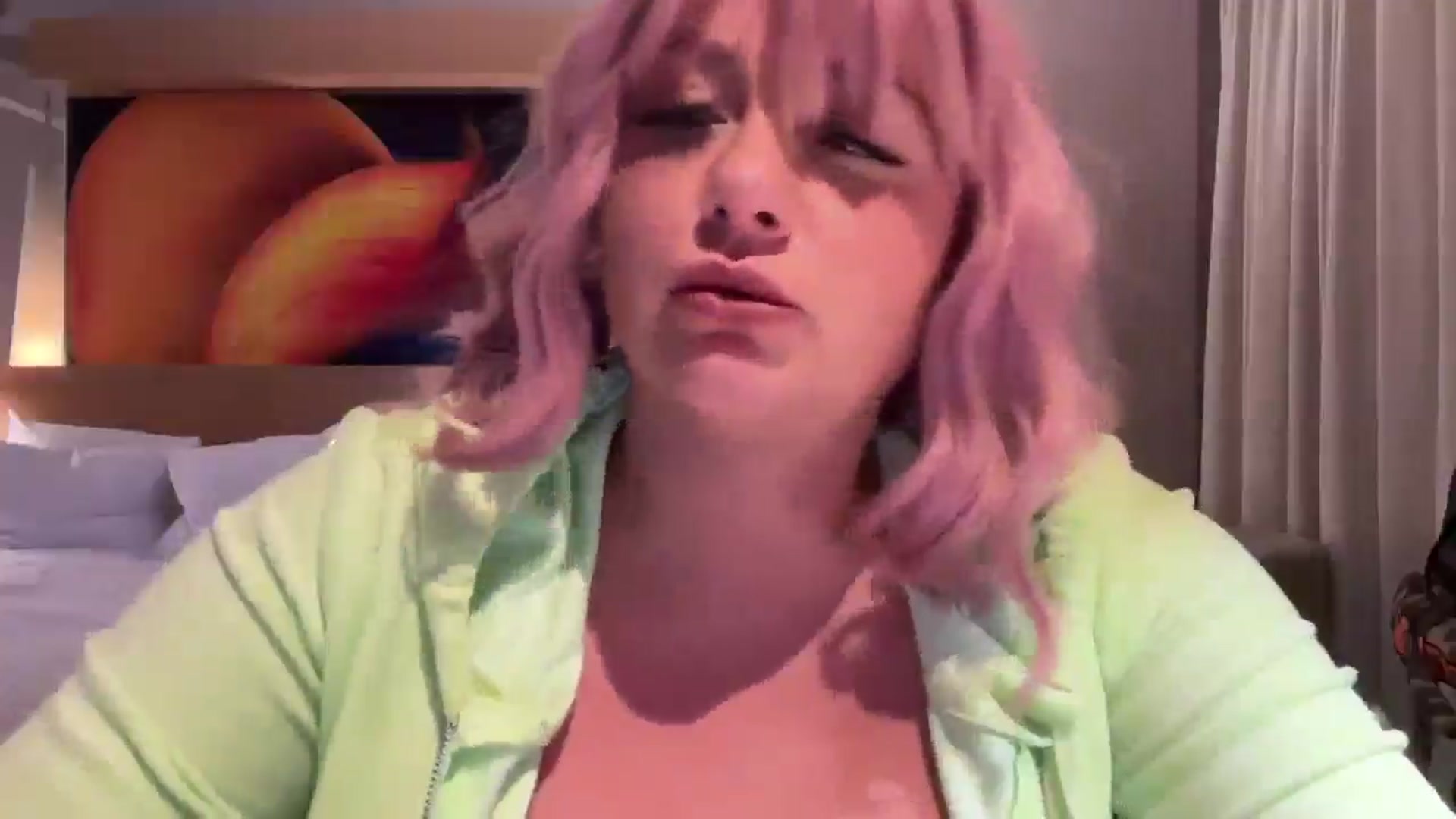 Gallery image thumbnail from Pandabella's myfreecams stream on, 06/06/2025, 02:55 image 2 of 20