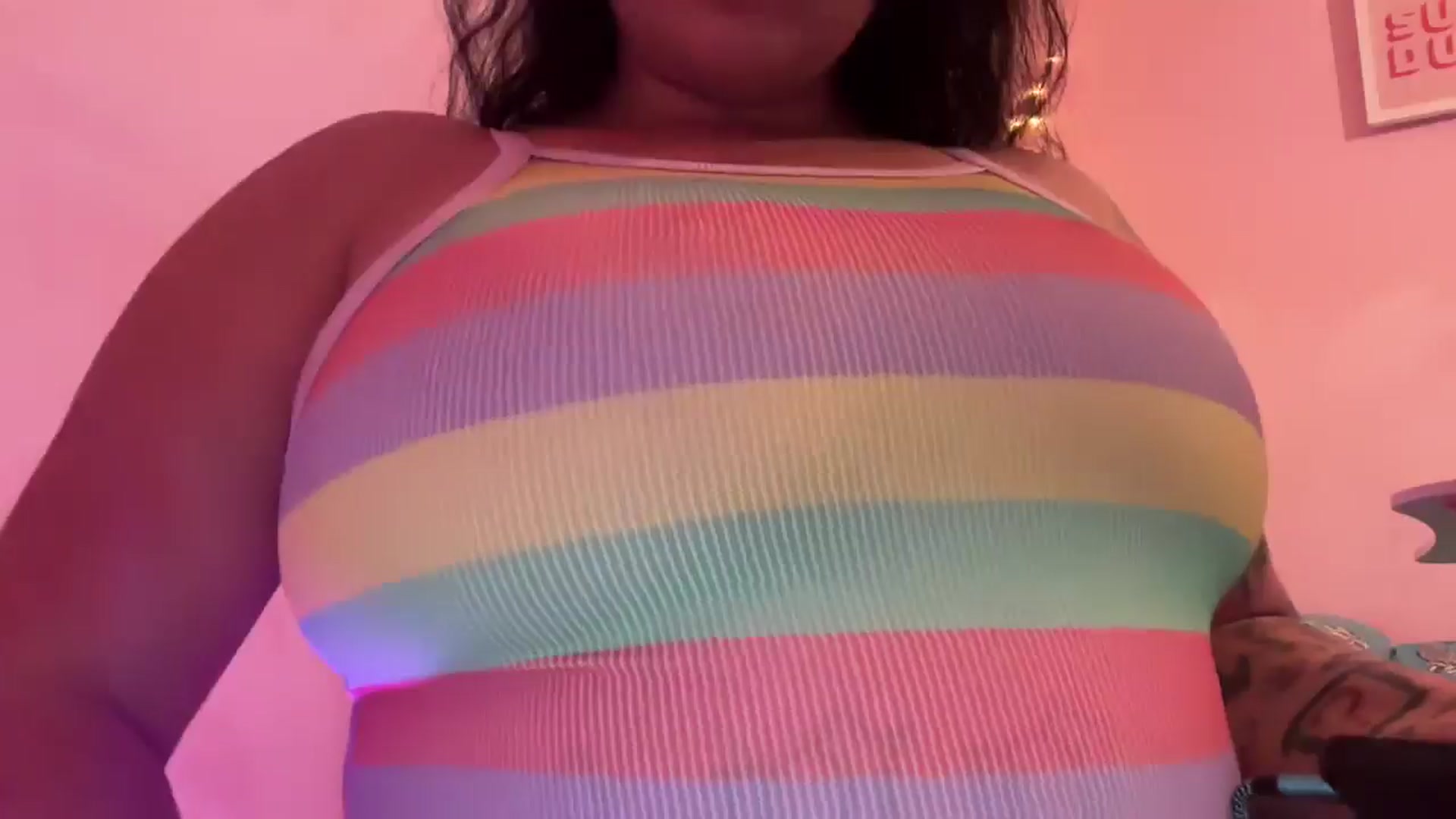 Gallery image thumbnail from Pandabella's myfreecams stream on, 07/02/2025, 22:39 image 10 of 20