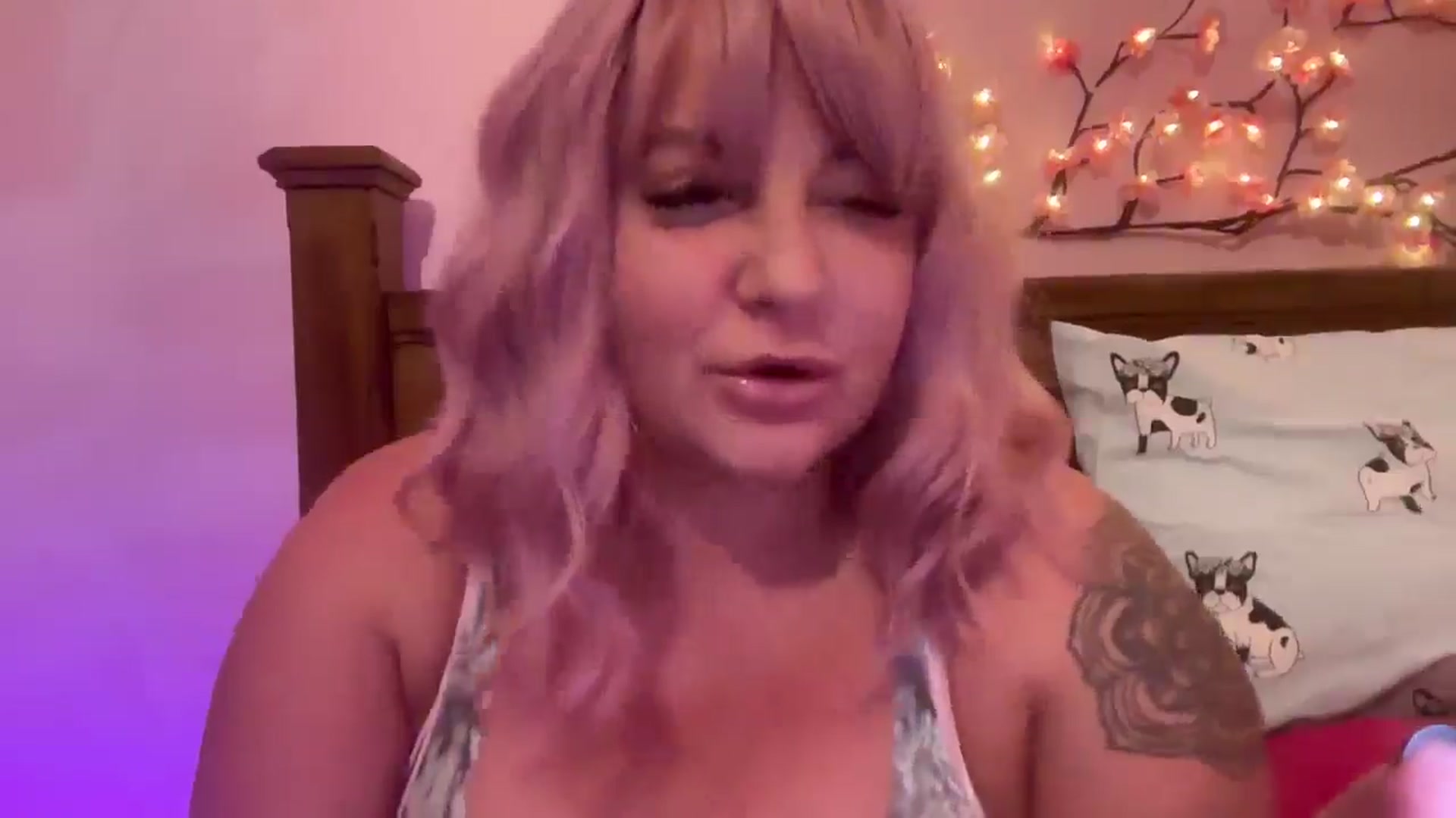 Gallery image thumbnail from Pandabella's myfreecams stream on, 07/14/2025, 24:00 image 19 of 20