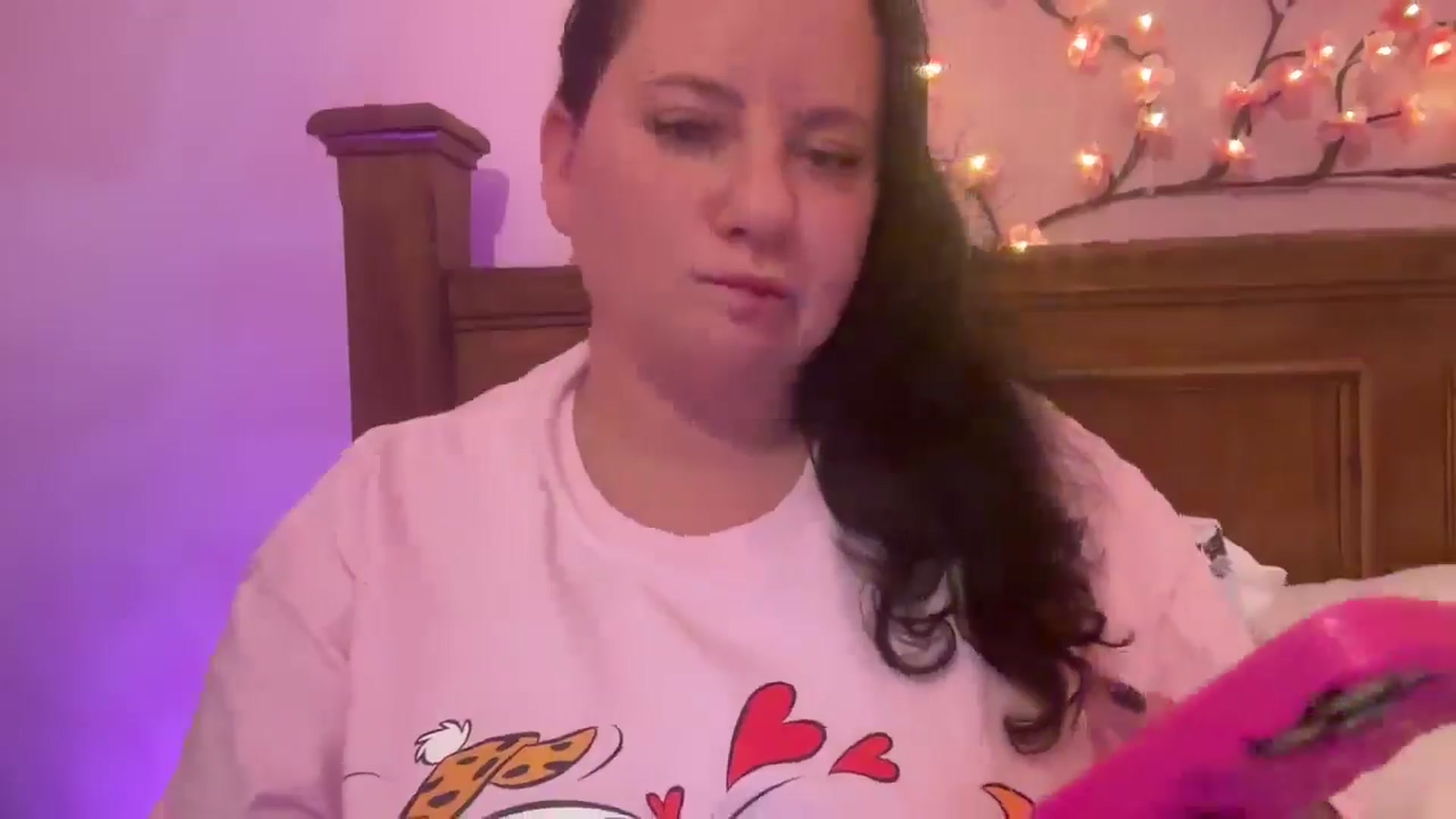 Gallery image thumbnail from Pandabella's myfreecams stream on, 07/18/2025, 23:27 image 15 of 20