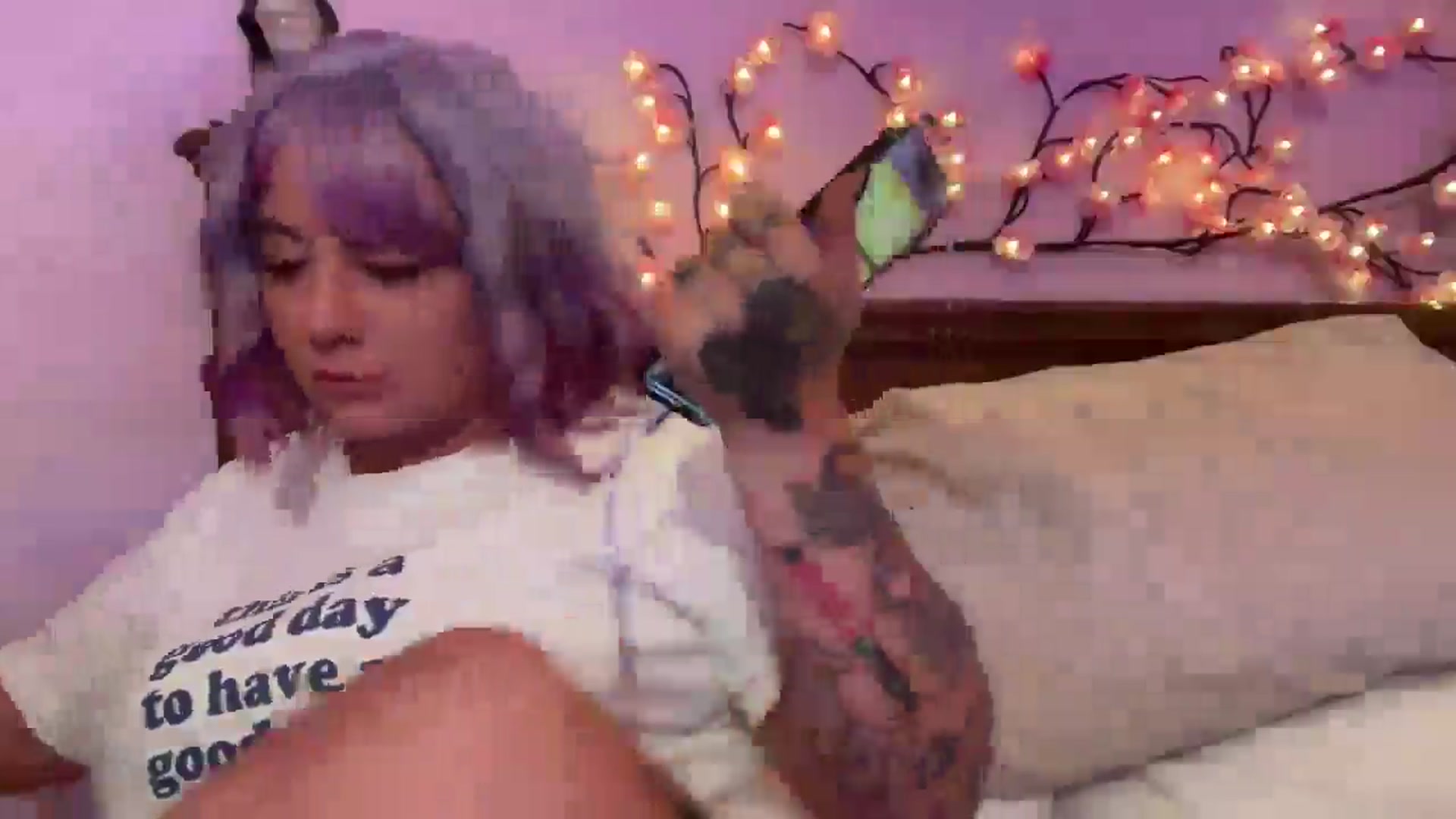Gallery image thumbnail from Pandabella's myfreecams stream on, 09/13/2025, 18:46 image 10 of 20