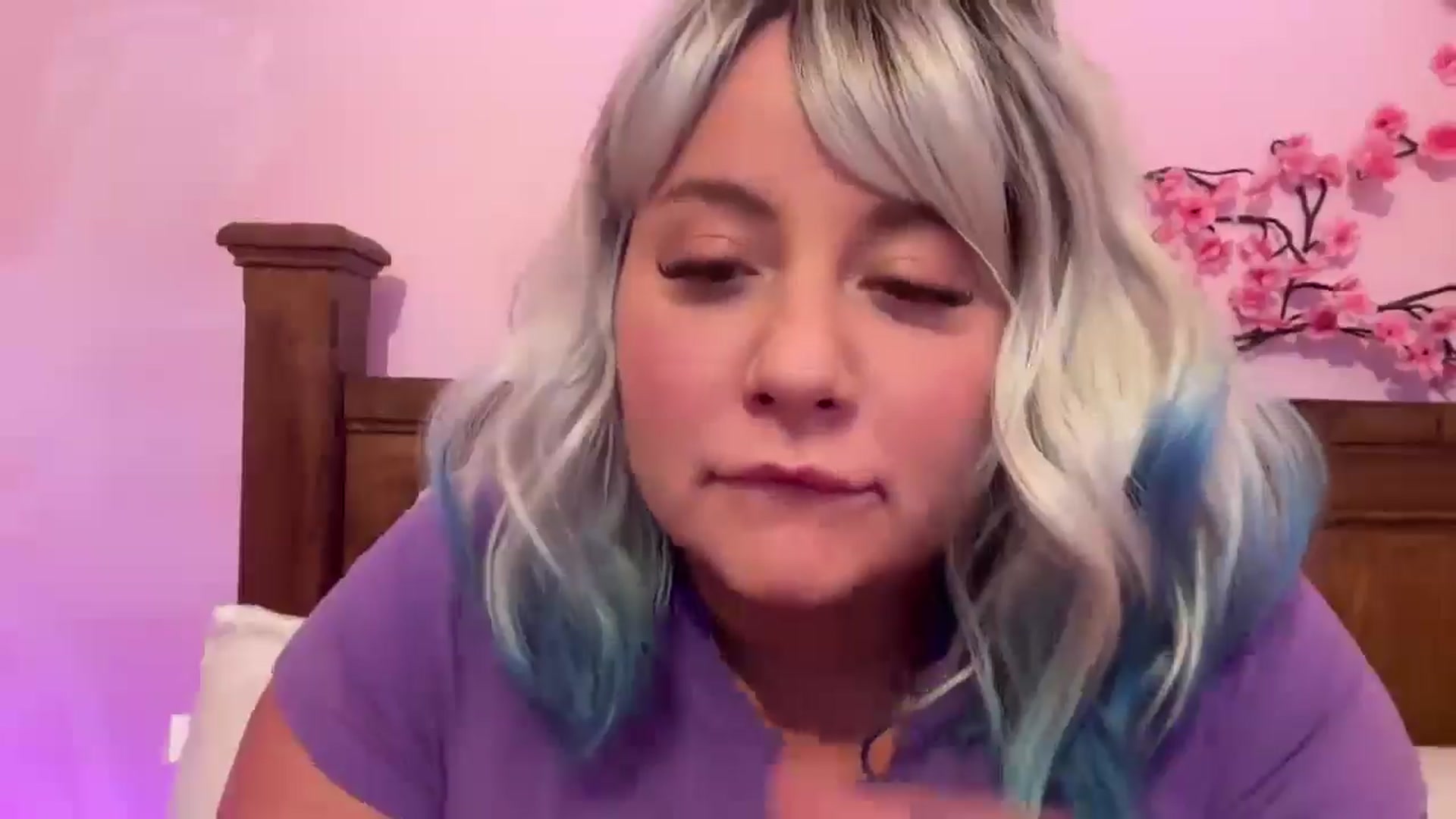 Gallery image thumbnail from Pandabella's myfreecams stream on, 10/13/2025, 23:04 image 6 of 20