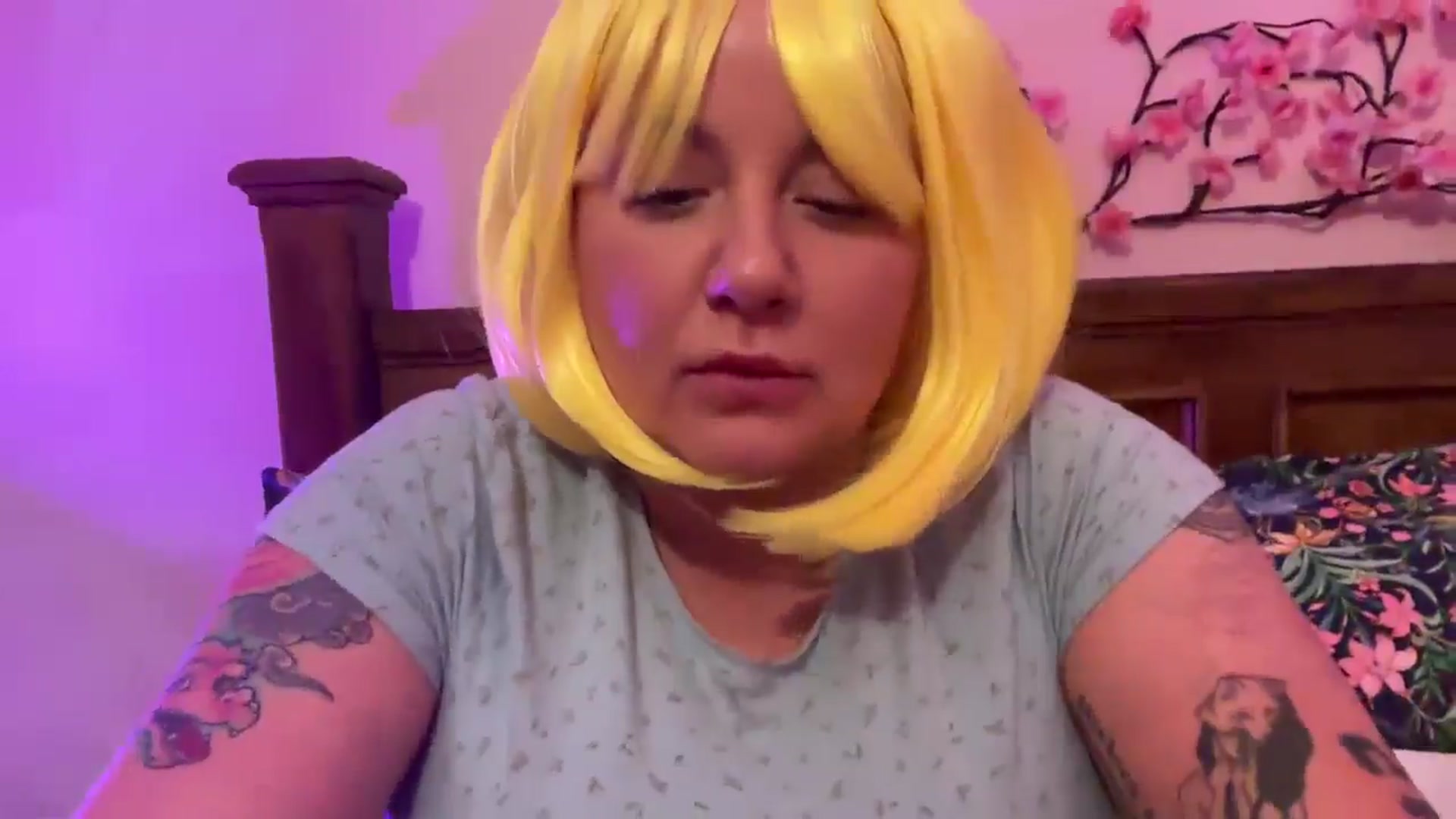 Gallery image thumbnail from Pandabella's myfreecams stream on, 12/28/2025, 23:58 image 10 of 20