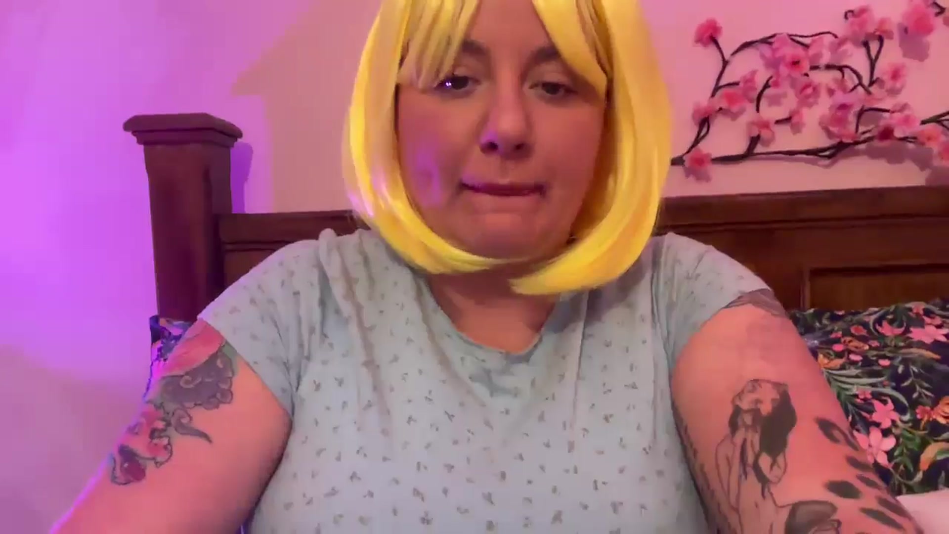 Gallery image thumbnail from Pandabella's myfreecams stream on, 12/28/2025, 23:58 image 8 of 20