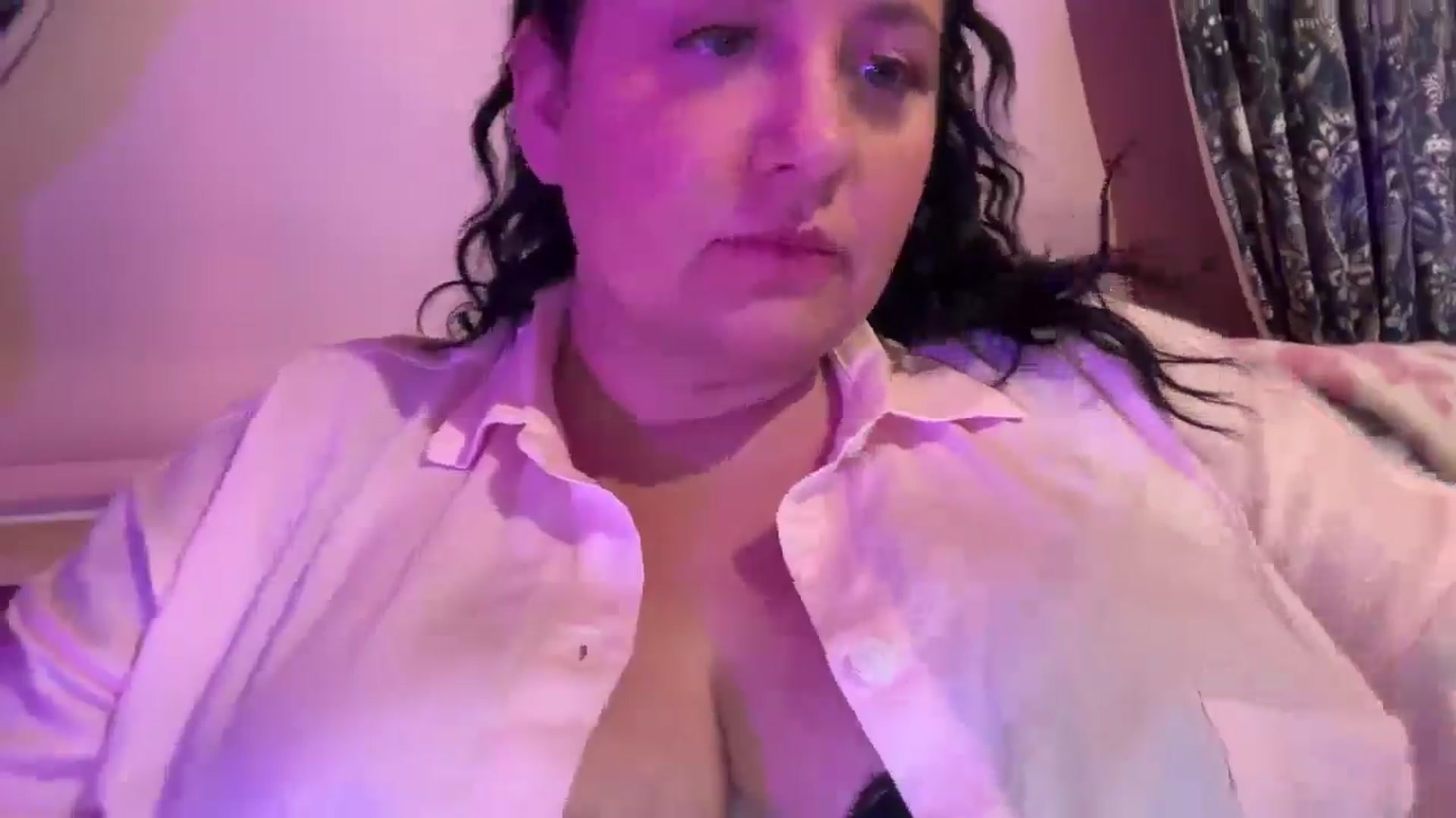 Gallery image thumbnail from Pandabella's myfreecams stream on, 01/02/2026, 02:45 image 15 of 20