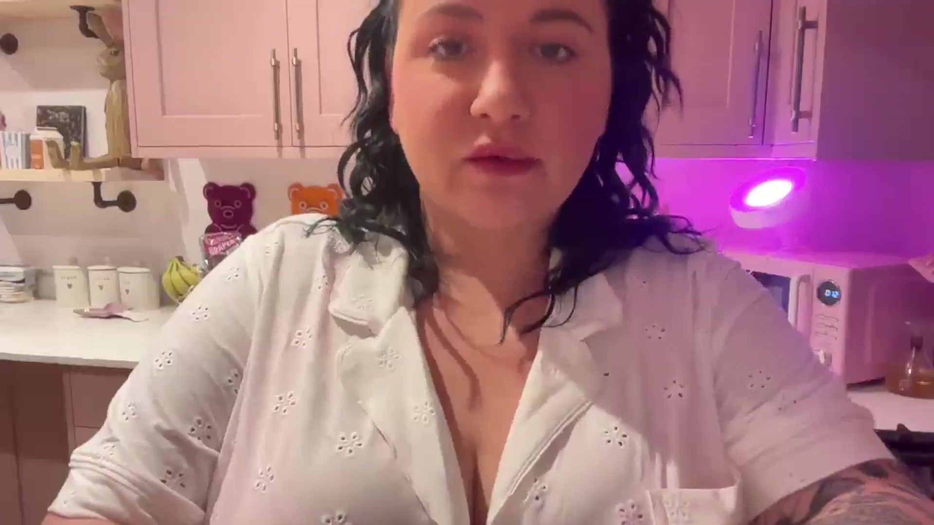 Gallery image thumbnail from Pandabella's myfreecams stream on, 01/04/2026, 02:30 image 2 of 20