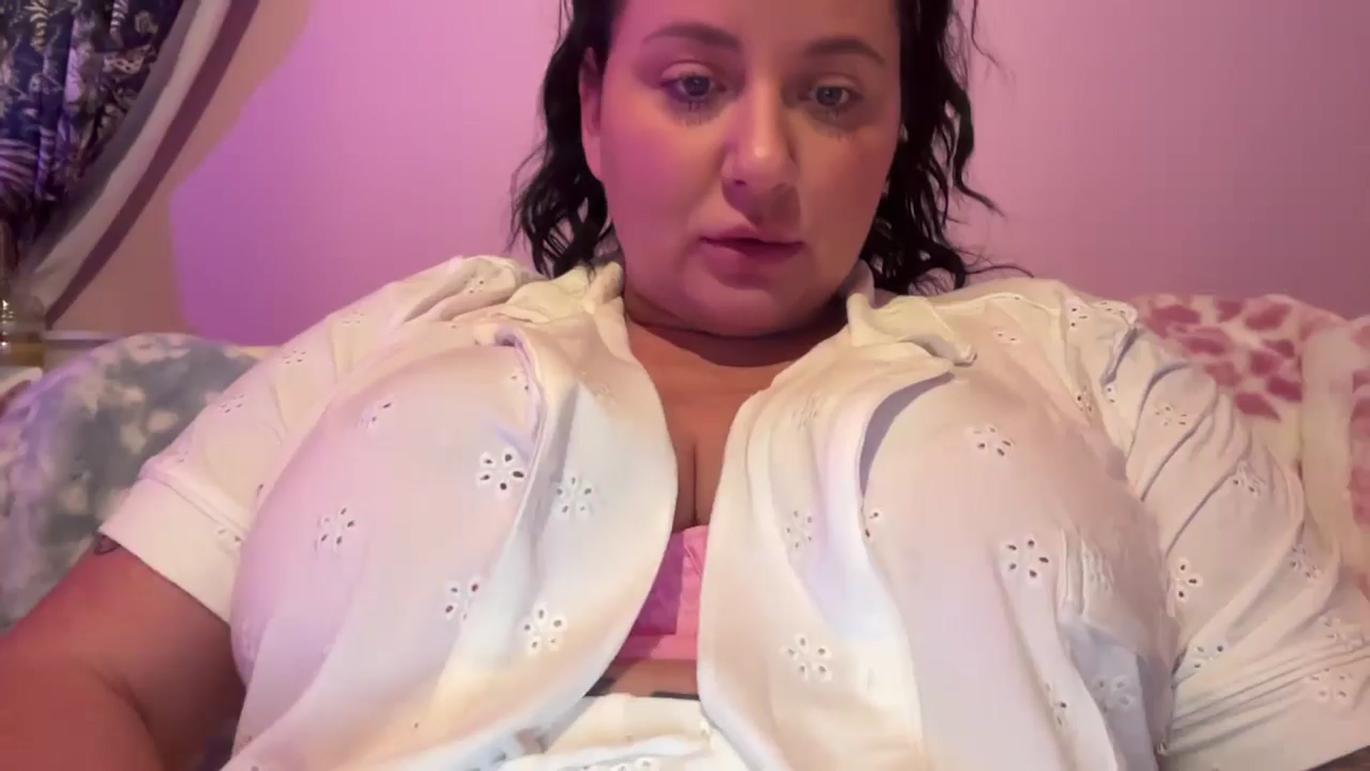 Gallery image thumbnail from Pandabella's myfreecams stream on, 01/04/2026, 06:08 image 9 of 20