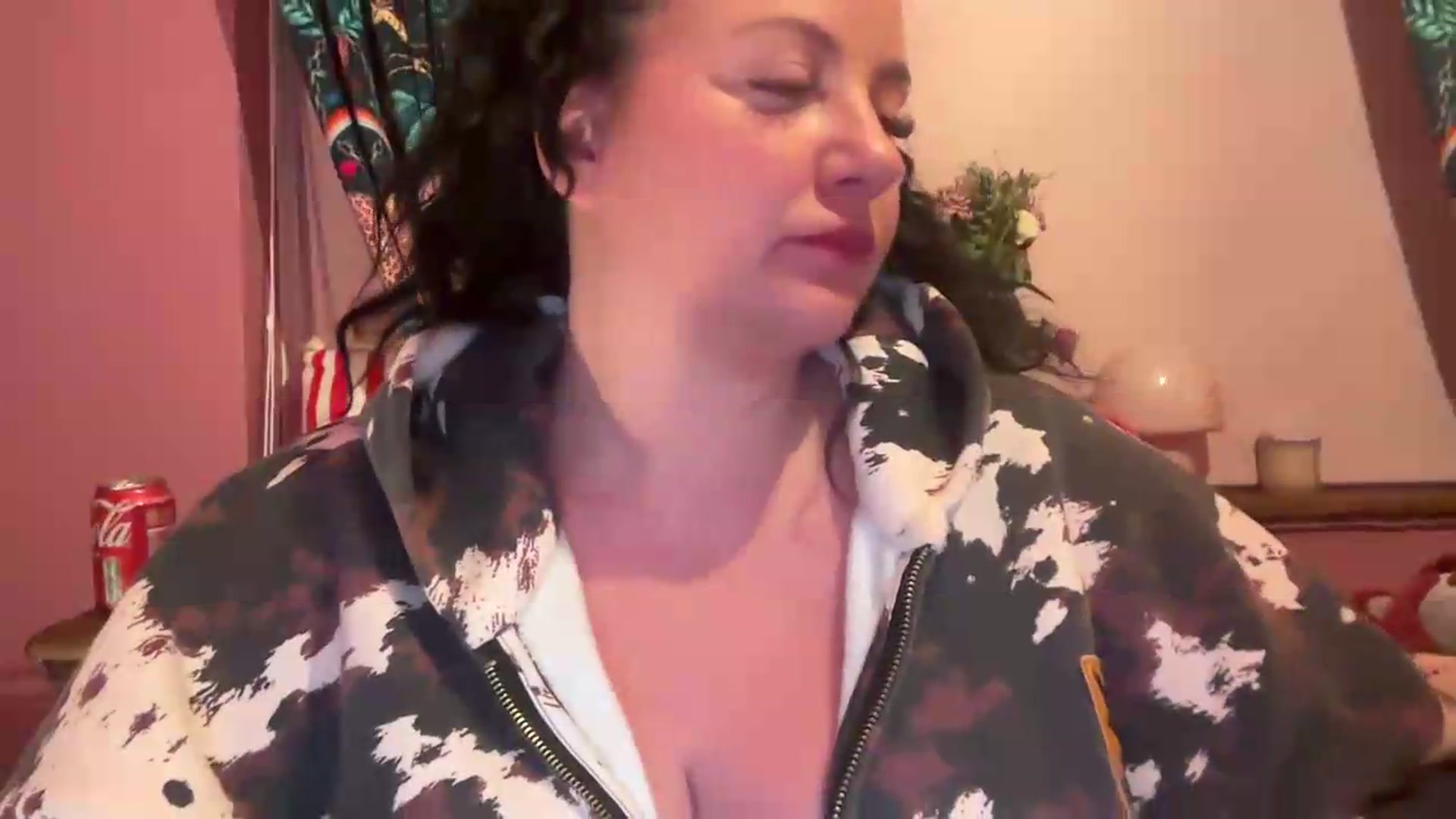 Gallery image thumbnail from Pandabella's myfreecams stream on, 05/03/2026, 20:00 image 20 of 20