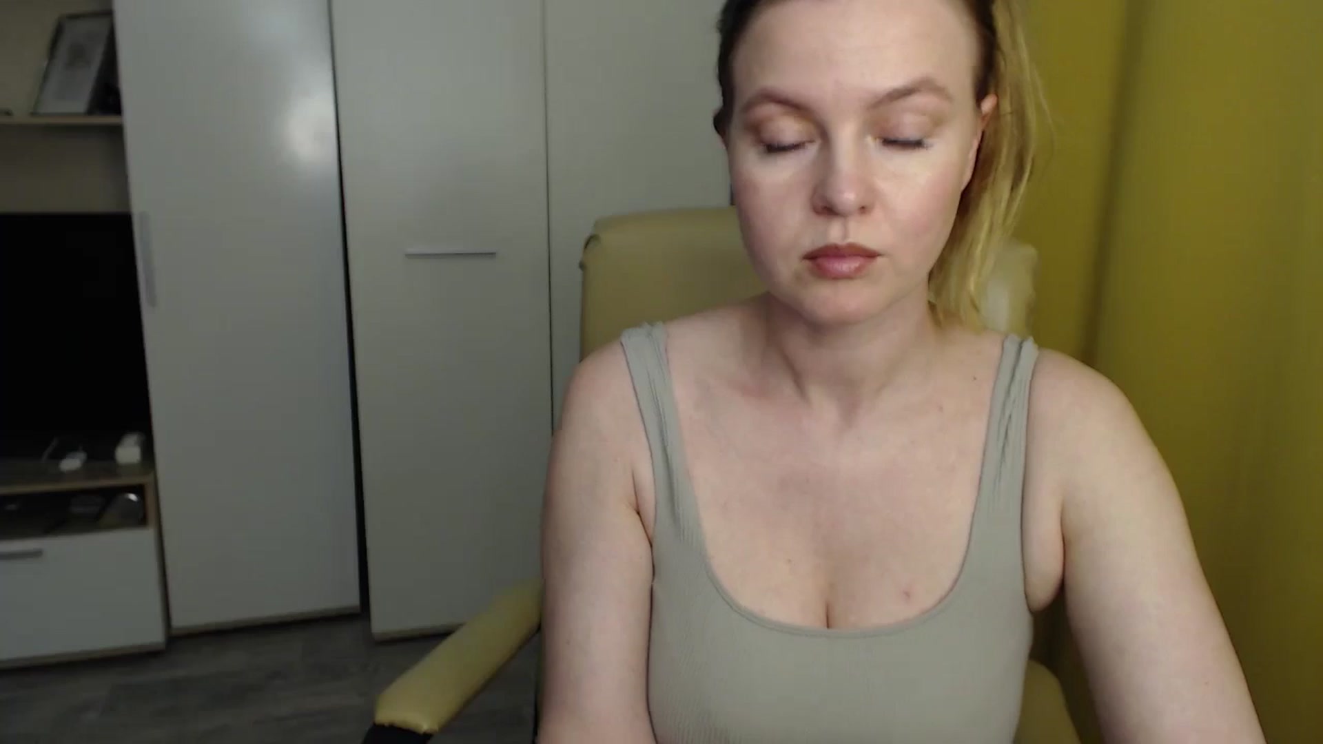 Gallery image thumbnail from PantherFire's myfreecams stream on, 07/04/2024, 12:39 image 16 of 20