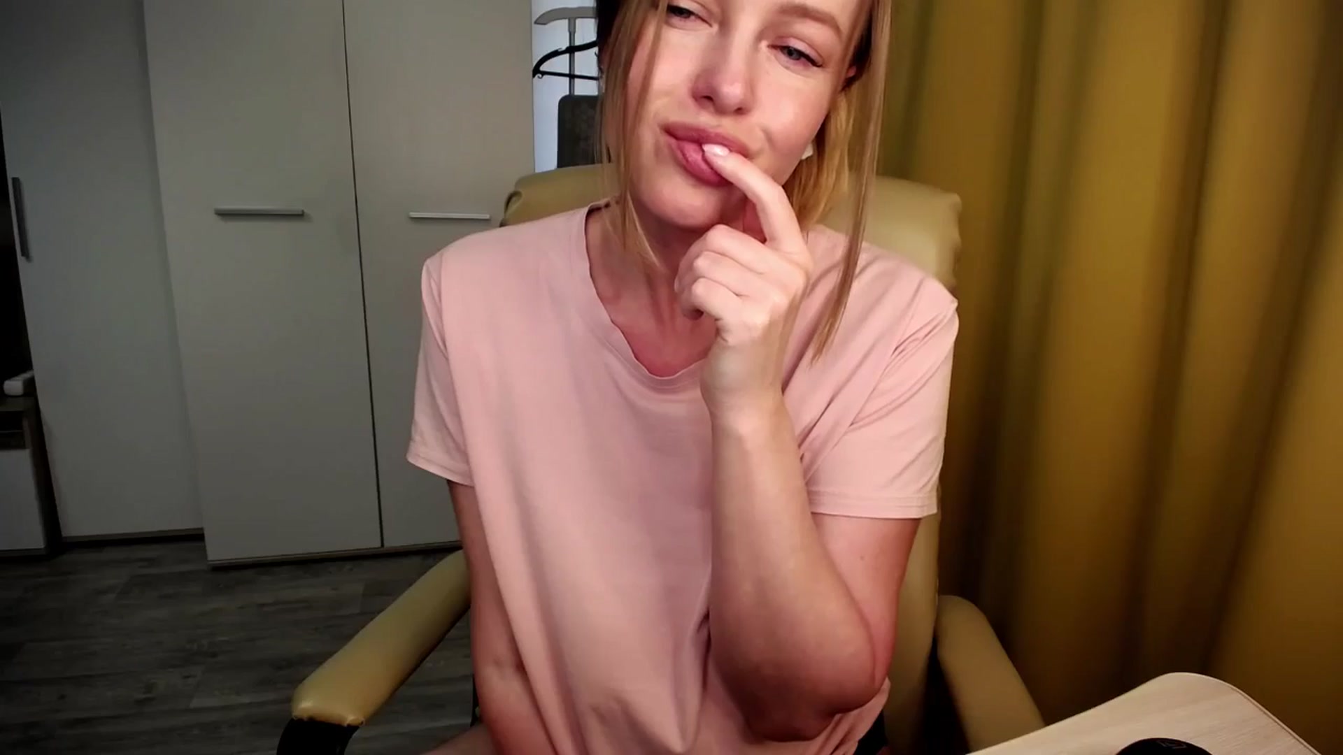 Gallery image thumbnail from PantherFire's myfreecams stream on, 04/14/2026, 08:10 image 3 of 20