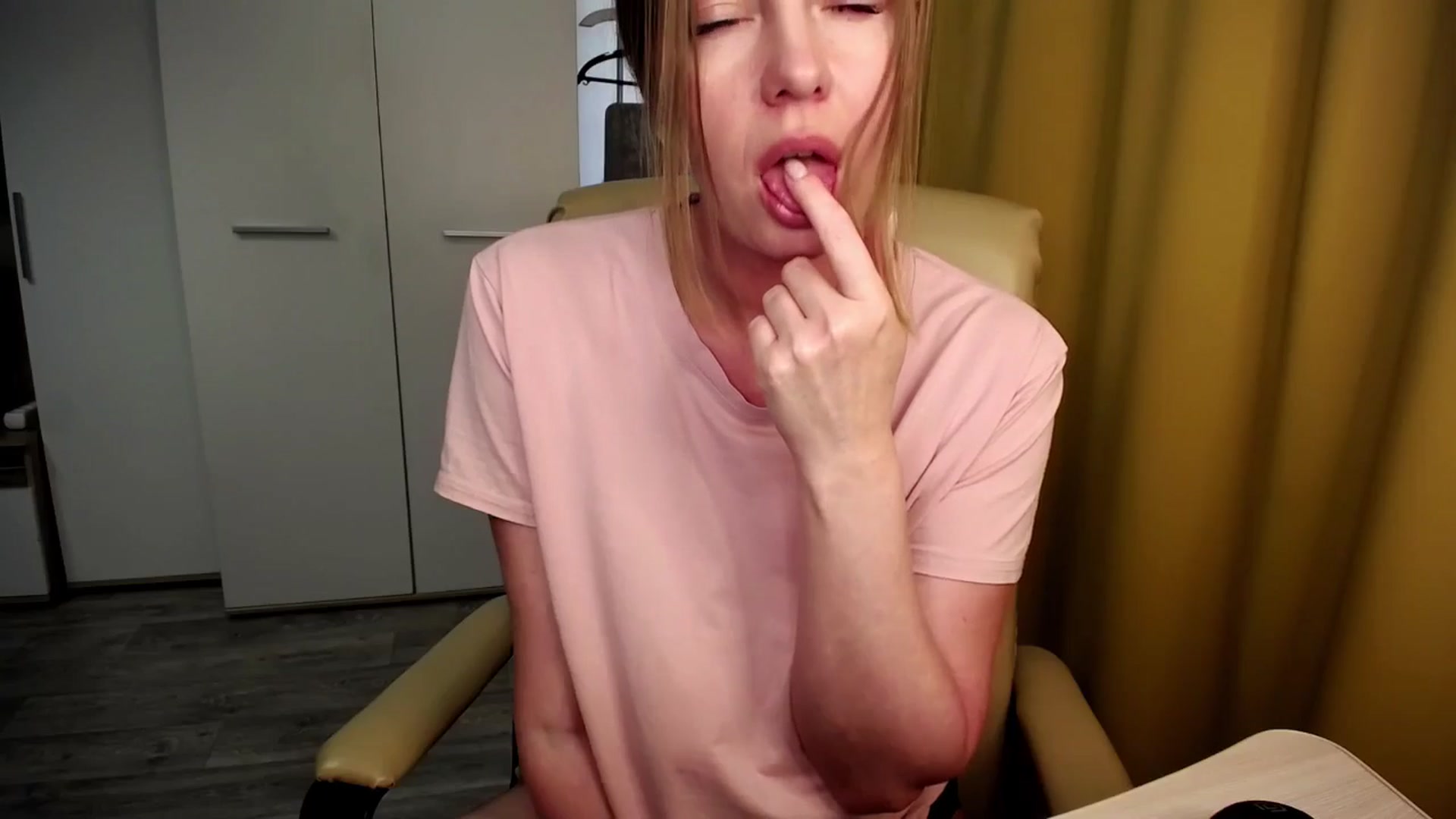 Gallery image thumbnail from PantherFire's myfreecams stream on, 04/14/2026, 08:10 image 2 of 20