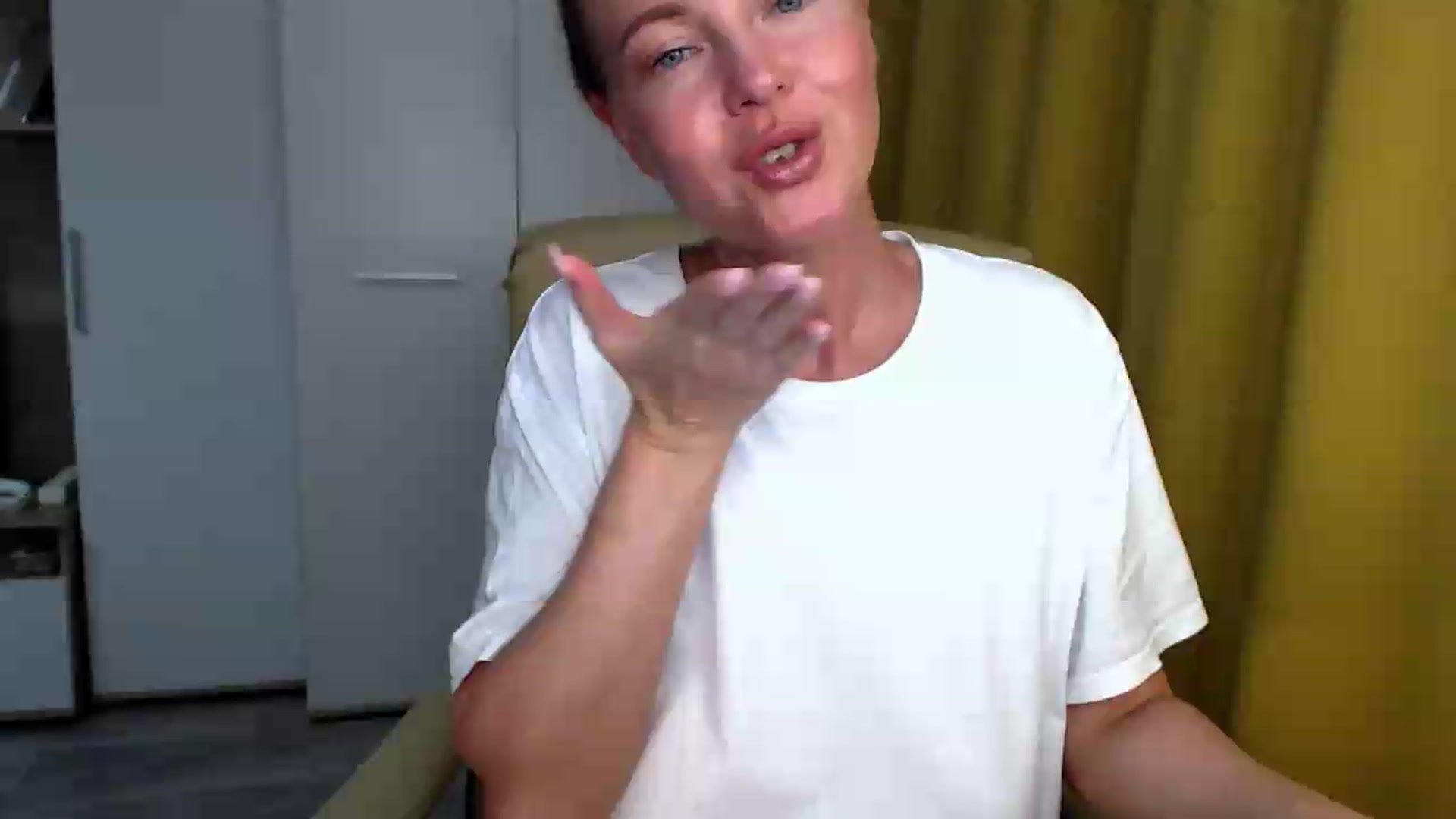 Gallery image thumbnail from PantherFire's myfreecams stream on, 08/19/2026, 11:21 image 1 of 20
