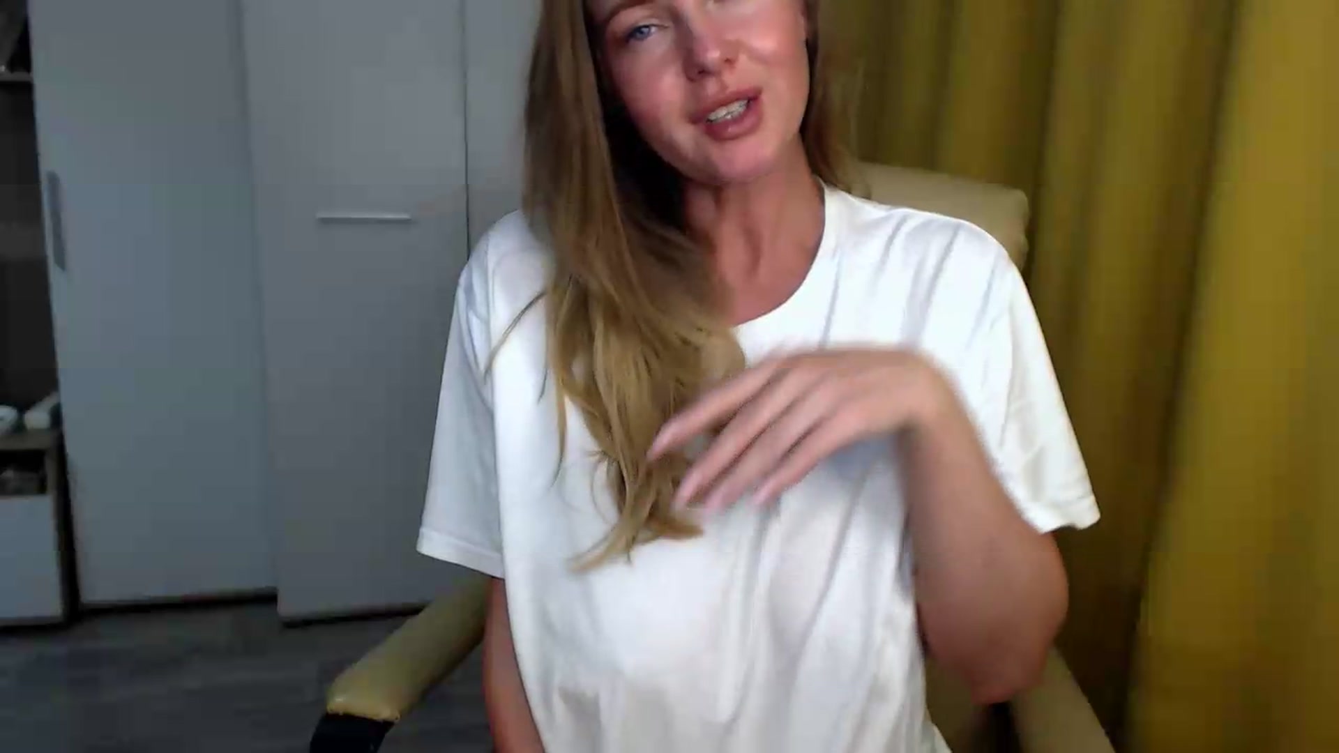 Gallery image thumbnail from PantherFire's myfreecams stream on, 08/19/2026, 11:21 image 19 of 20
