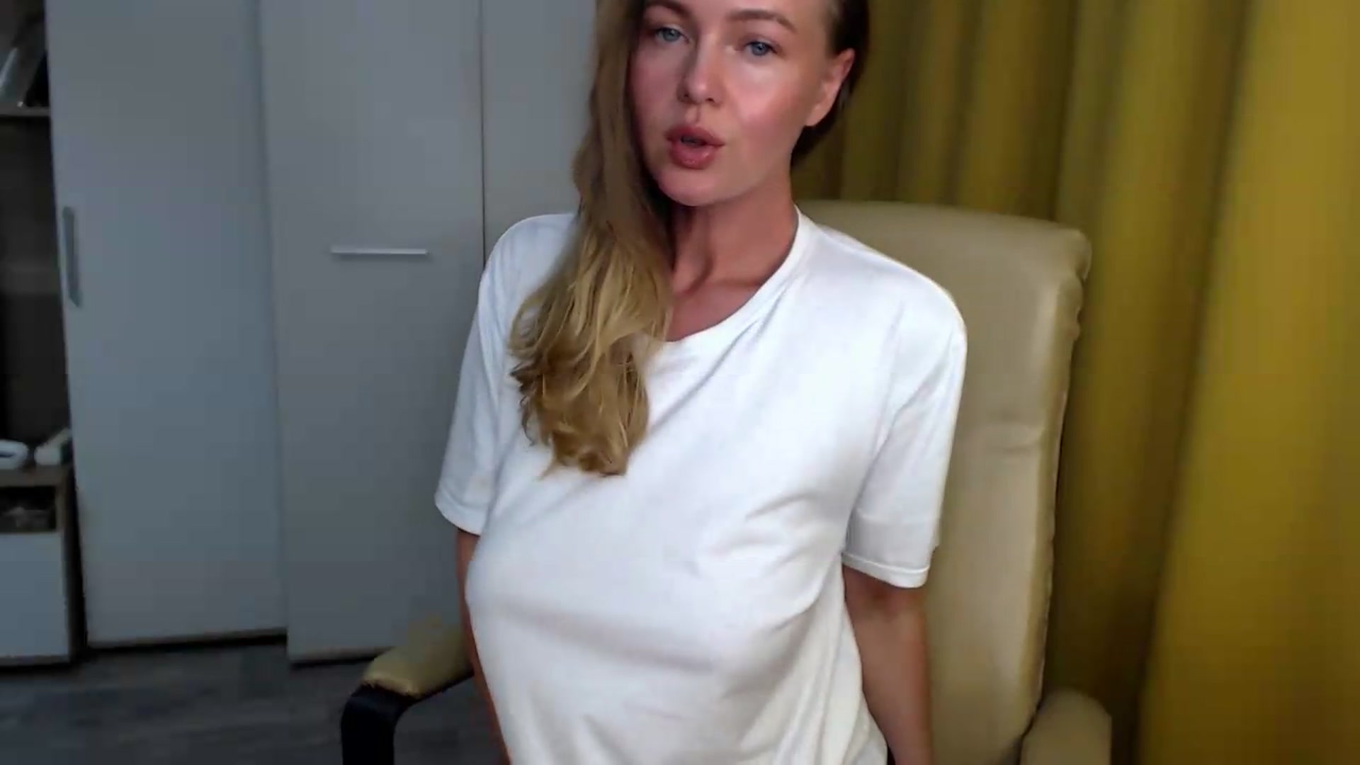 Gallery image thumbnail from PantherFire's myfreecams stream on, 08/19/2026, 11:21 image 5 of 20