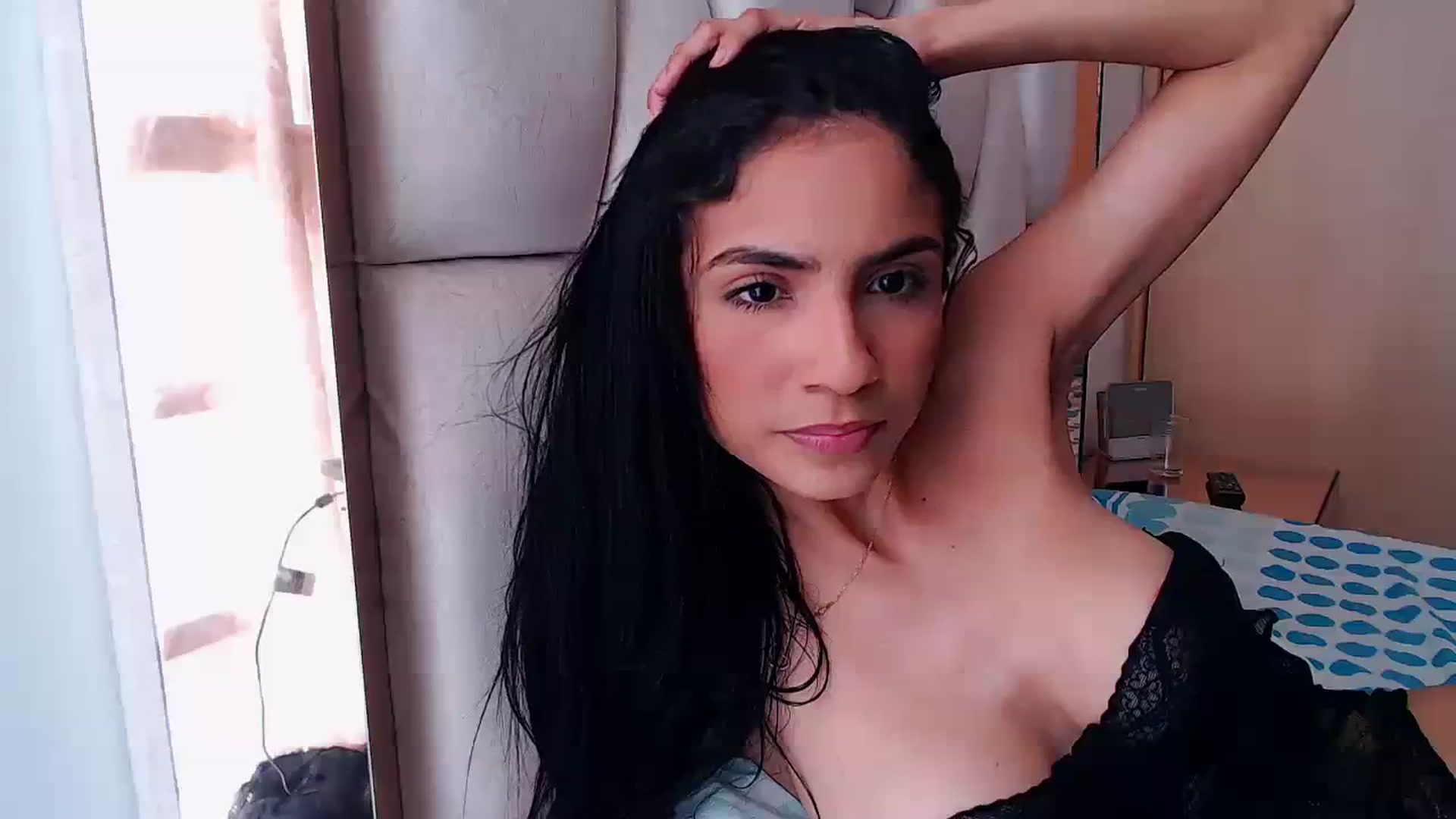 Gallery image thumbnail from Paola_M's myfreecams stream on, 01/03/2024, 17:21 image 12 of 20