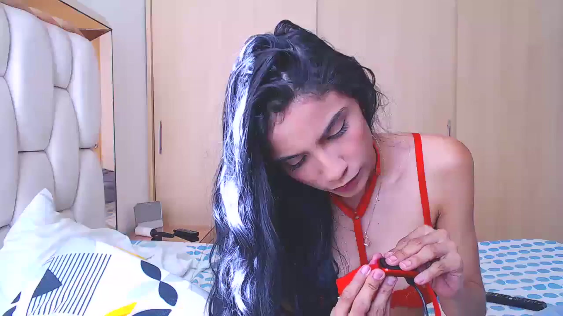 Gallery image thumbnail from Paola_M's myfreecams stream on, 01/04/2024, 15:15 image 8 of 20
