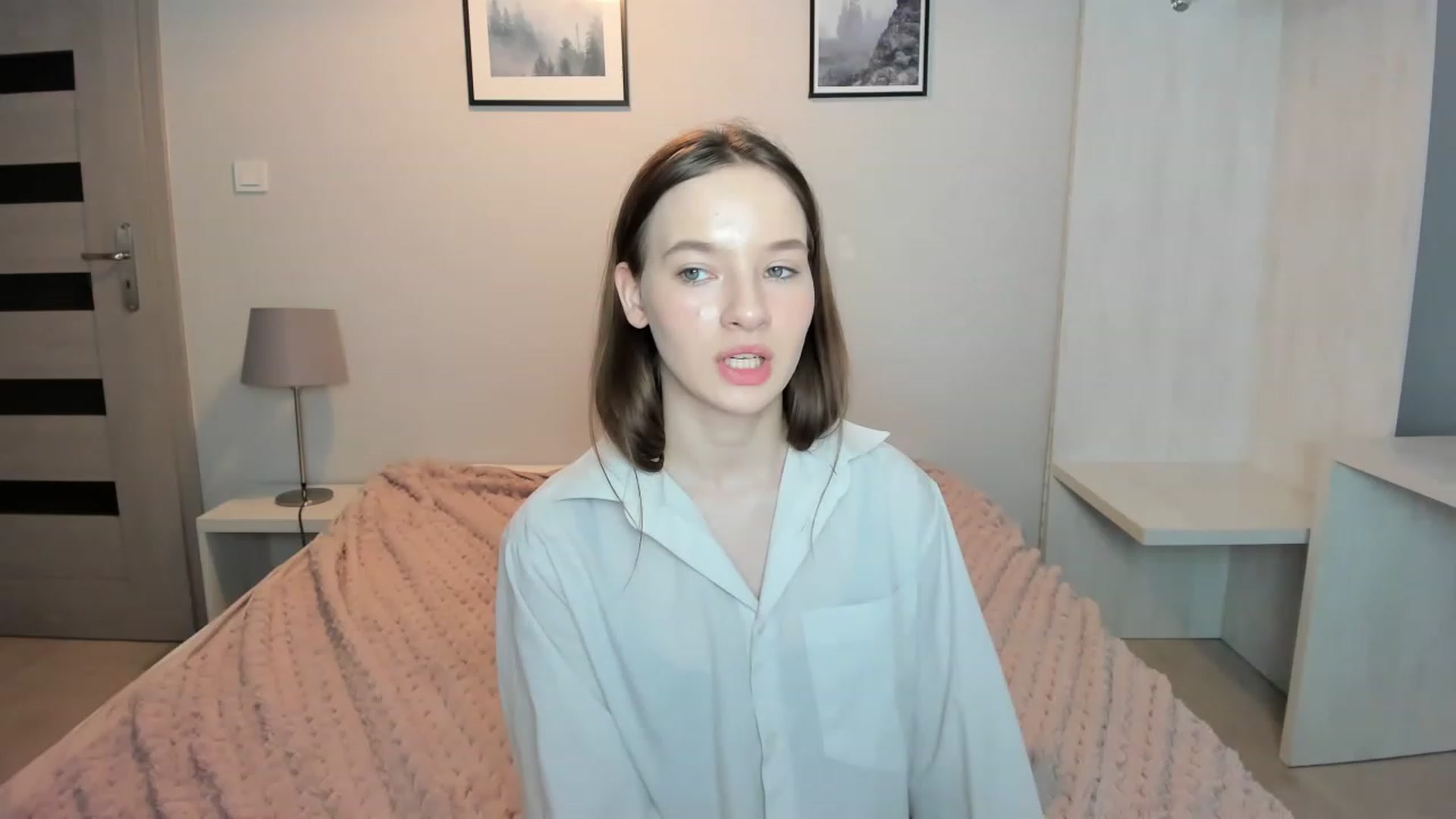 Gallery image thumbnail from Papaya's myfreecams stream on, 04/03/2023, 22:18 image 6 of 20